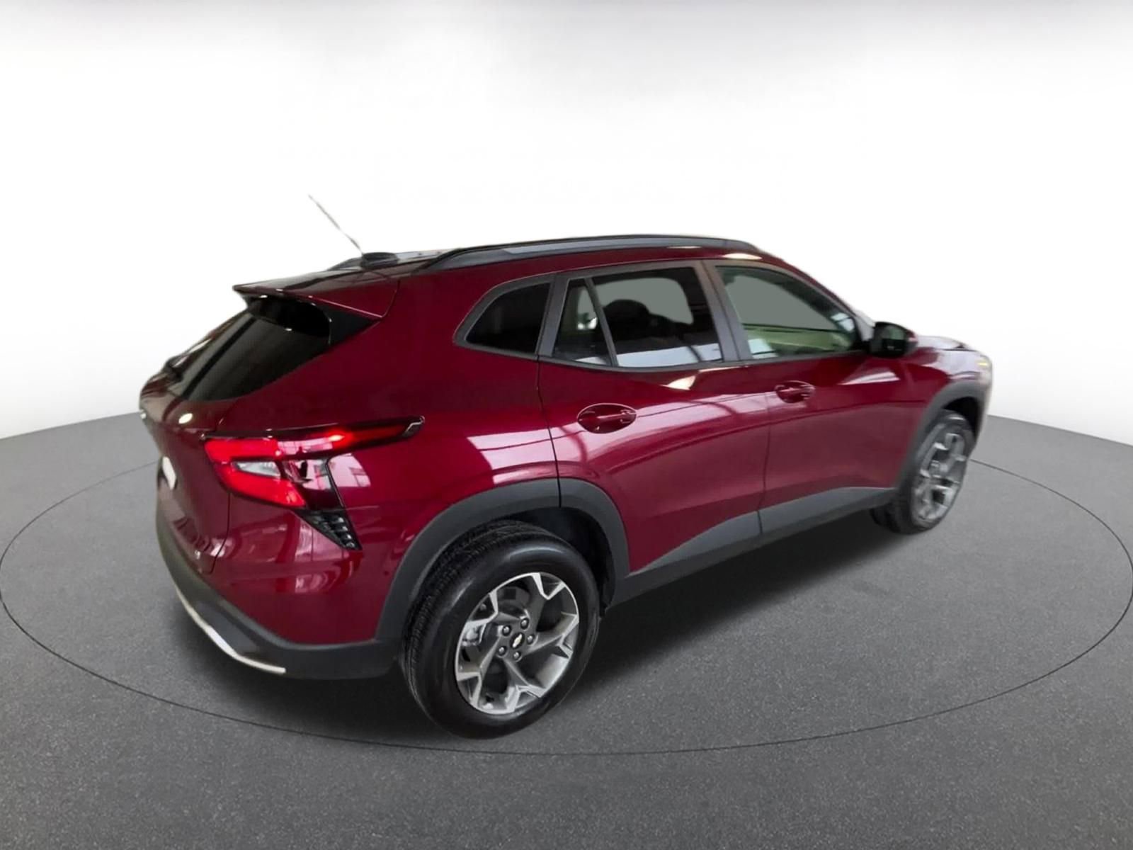 Thumbnail: 2025 Chevrolet Trax - 13
