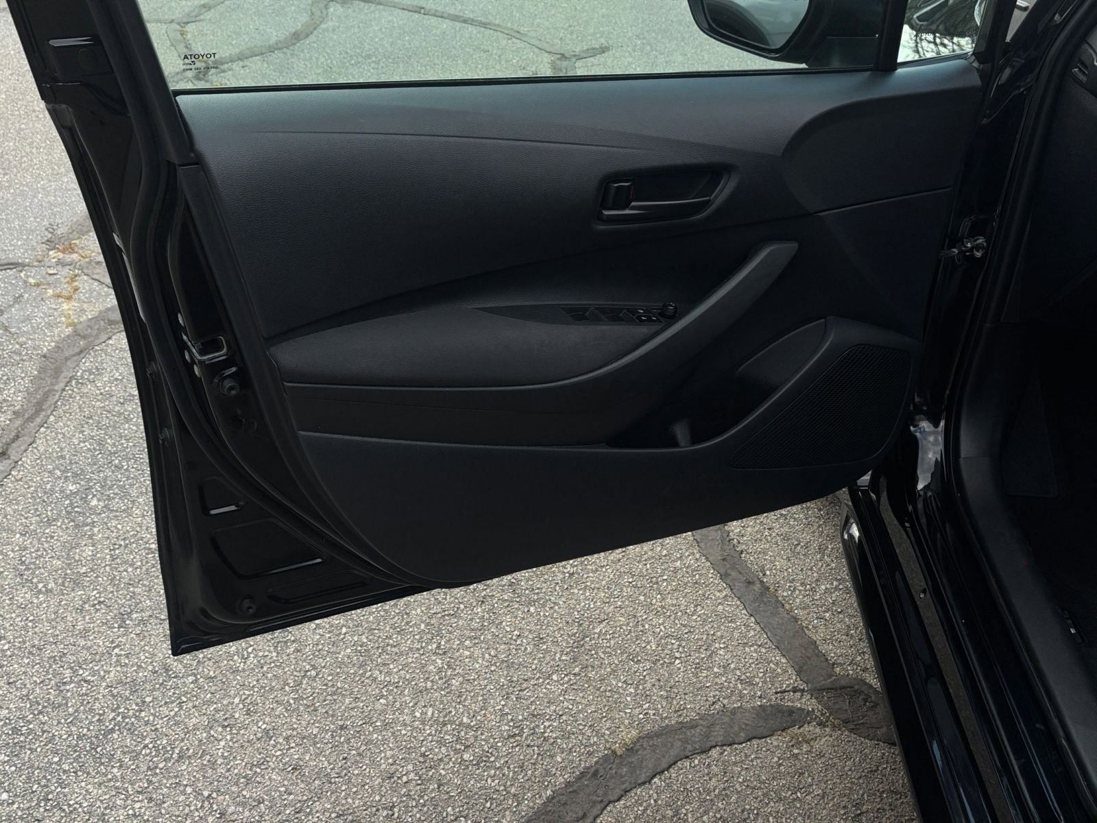 Thumbnail: 2025 Toyota Corolla - 18