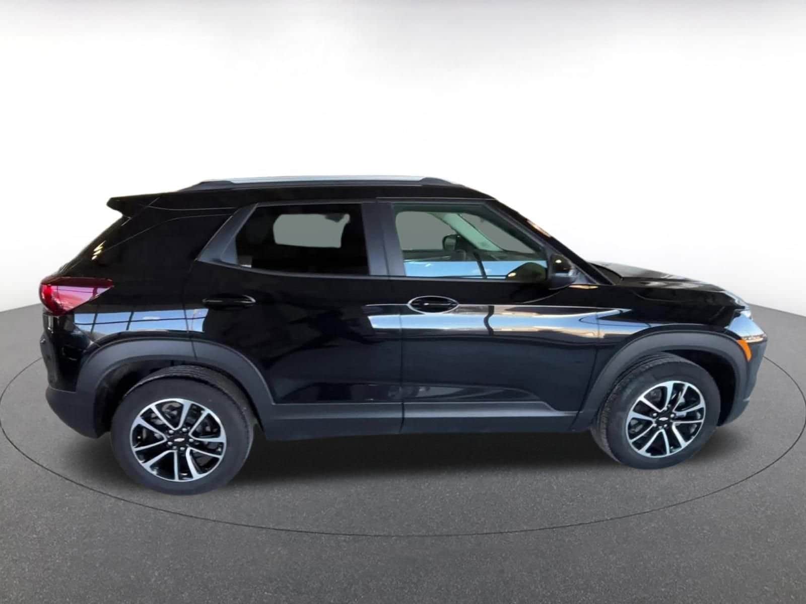 Thumbnail: 2025 Chevrolet TrailBlazer - 18