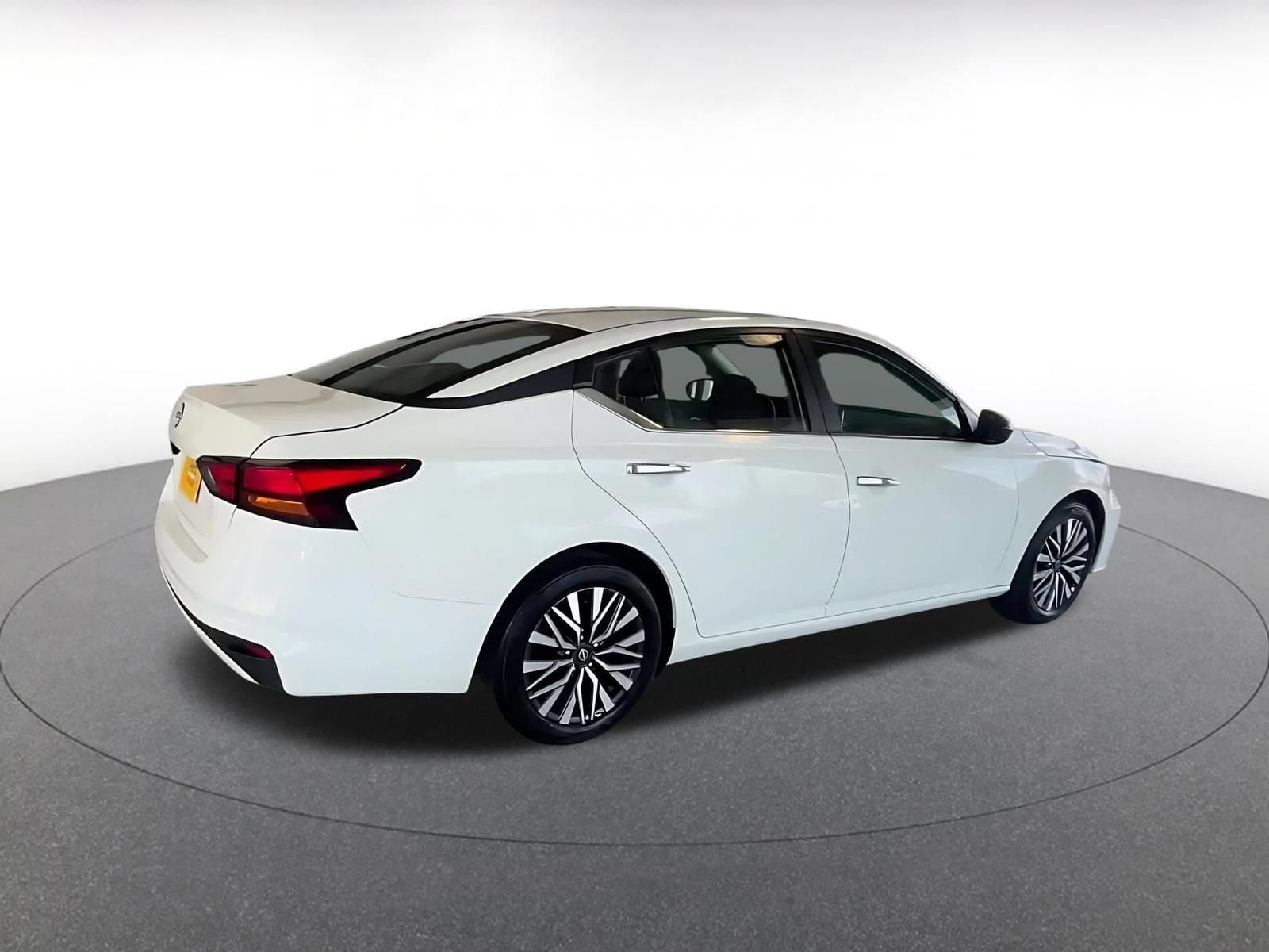 Thumbnail: 2025 Nissan Altima - 13