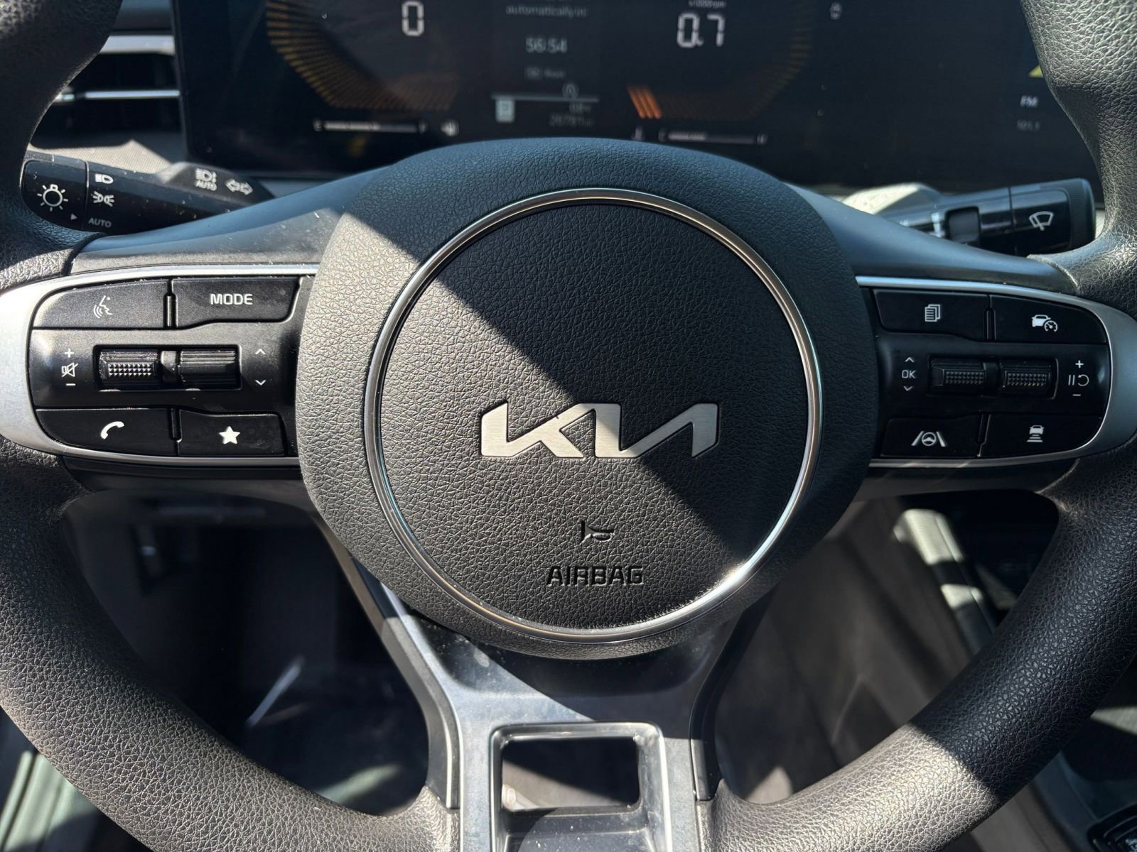 Thumbnail: 2025 Kia K5 - 29