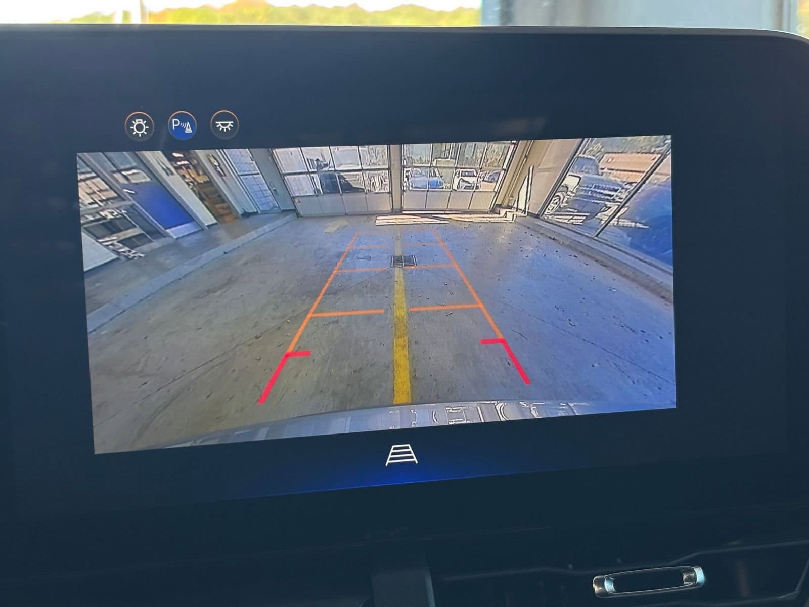 Thumbnail: 2025 Chevrolet Equinox - 23