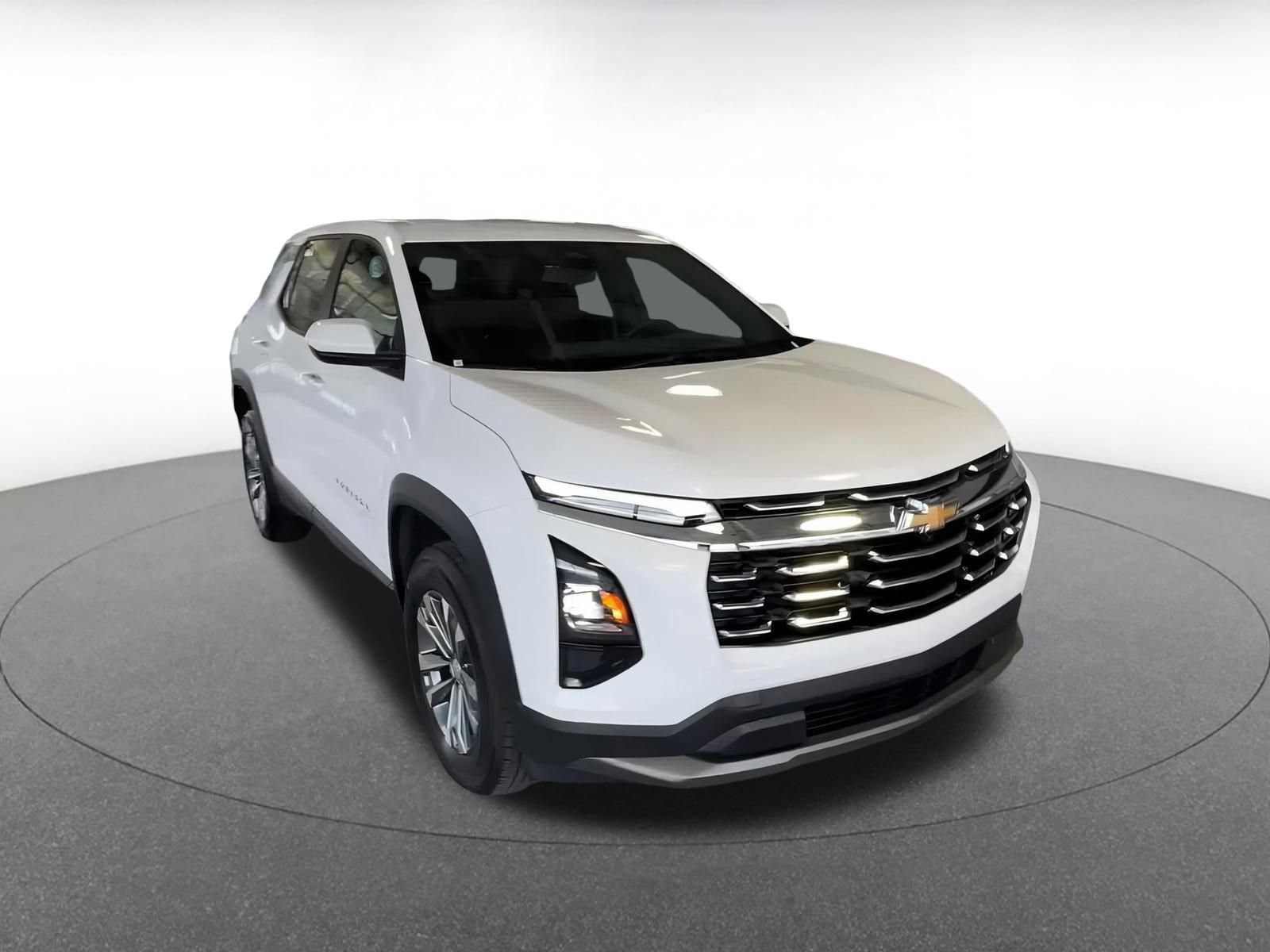 Thumbnail: 2025 Chevrolet Equinox - 3