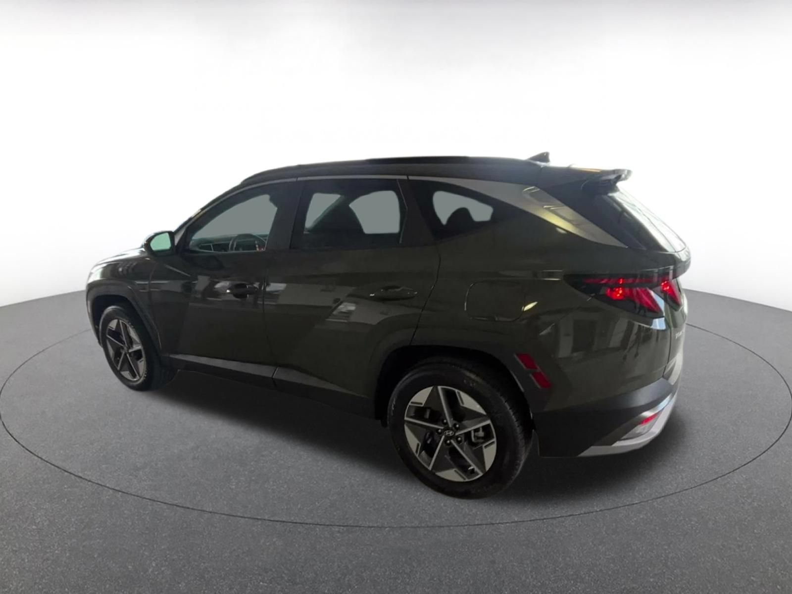 Thumbnail: 2026 Hyundai Tucson - 9