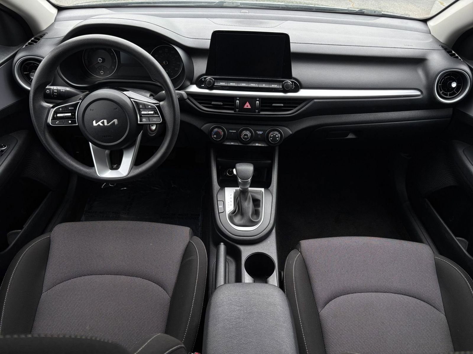 2024 Kia Forte LXS 31