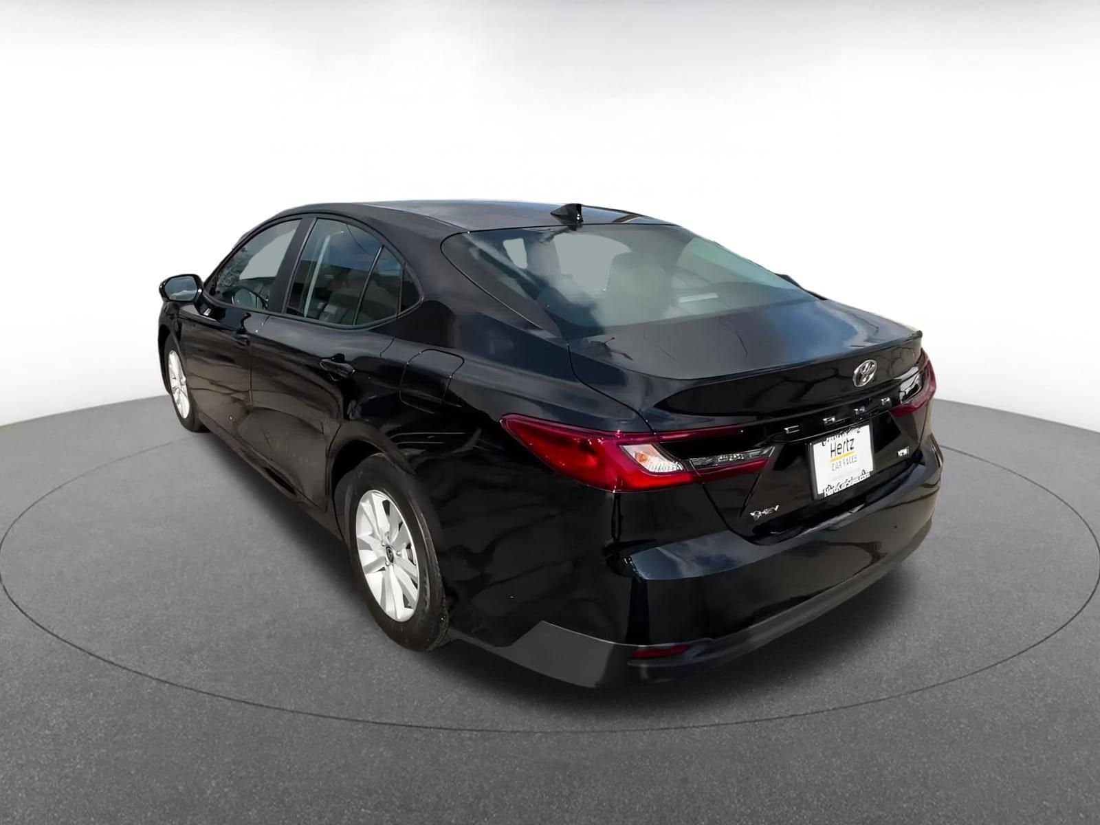 Thumbnail: 2025 Toyota Camry - 11