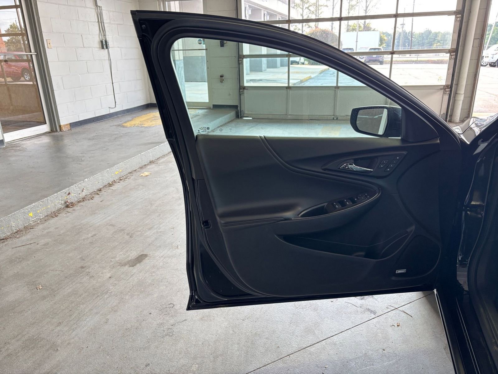 Thumbnail: 2024 Chevrolet Malibu - 20