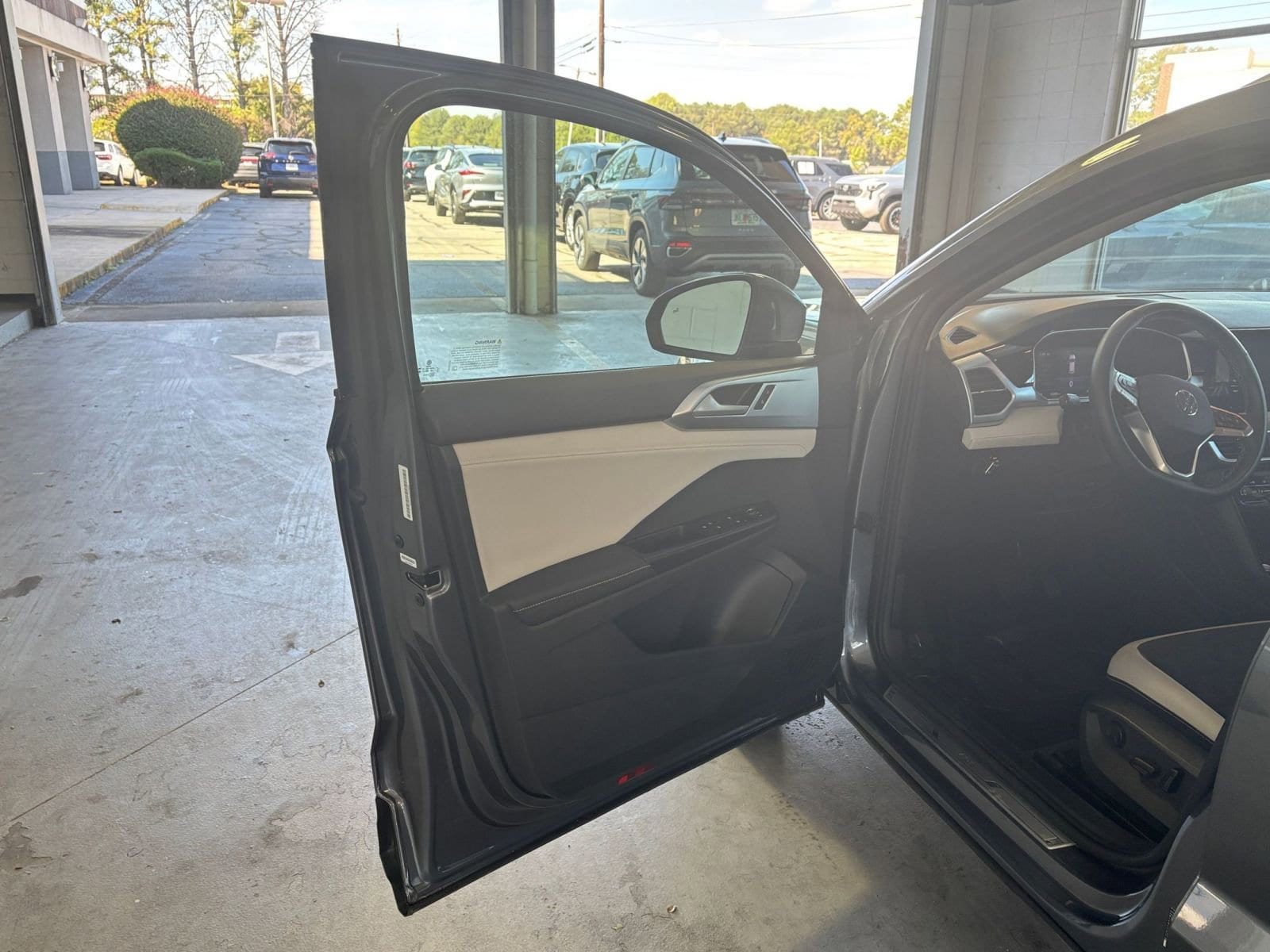 Thumbnail: 2025 Volkswagen Taos - 26