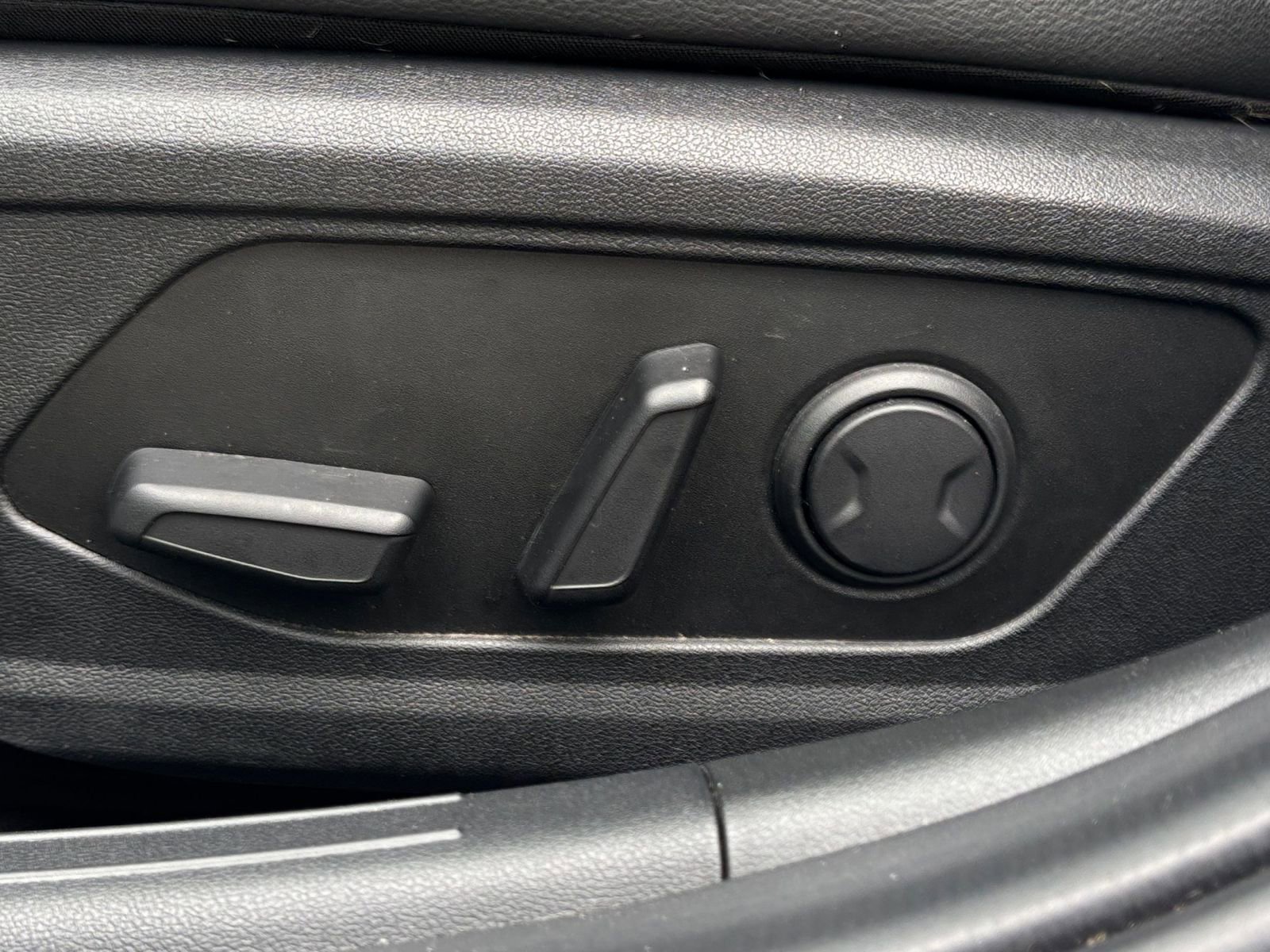 Thumbnail: 2025 Hyundai Elantra - 28