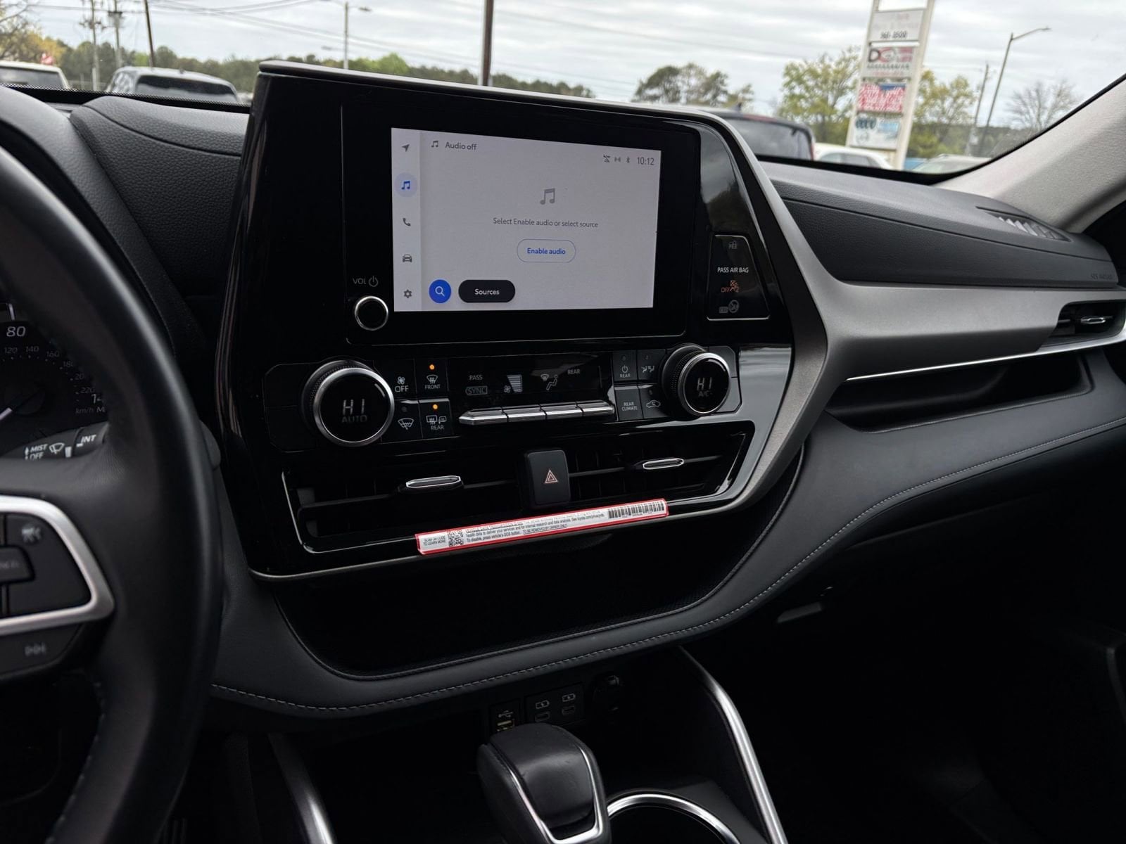 Thumbnail: 2025 Toyota Highlander - 26