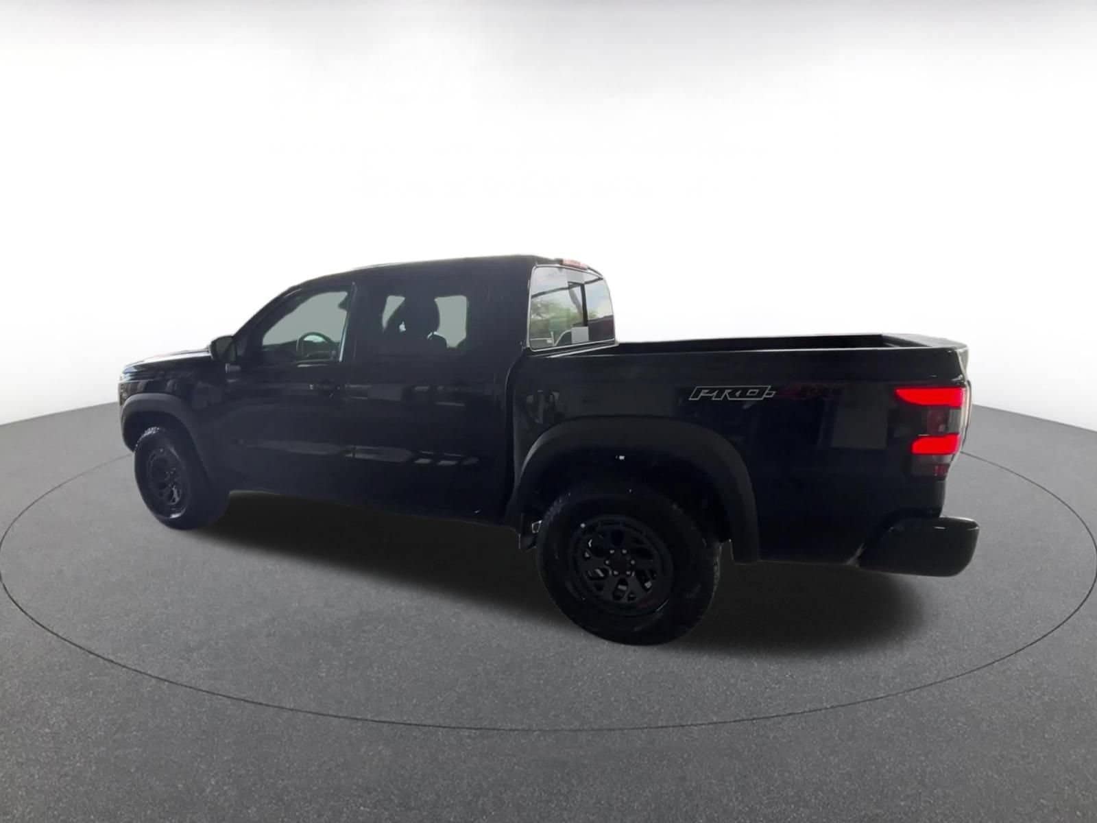 Thumbnail: 2026 Nissan Frontier - 9