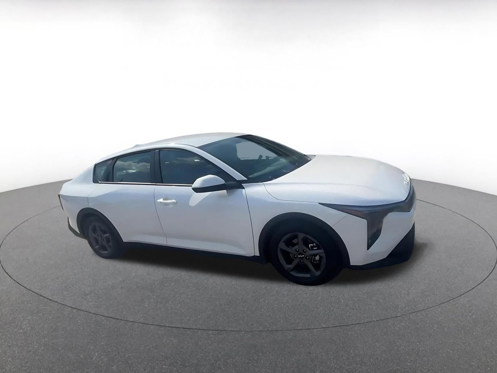 Thumbnail: 2025 Kia K4 - 2