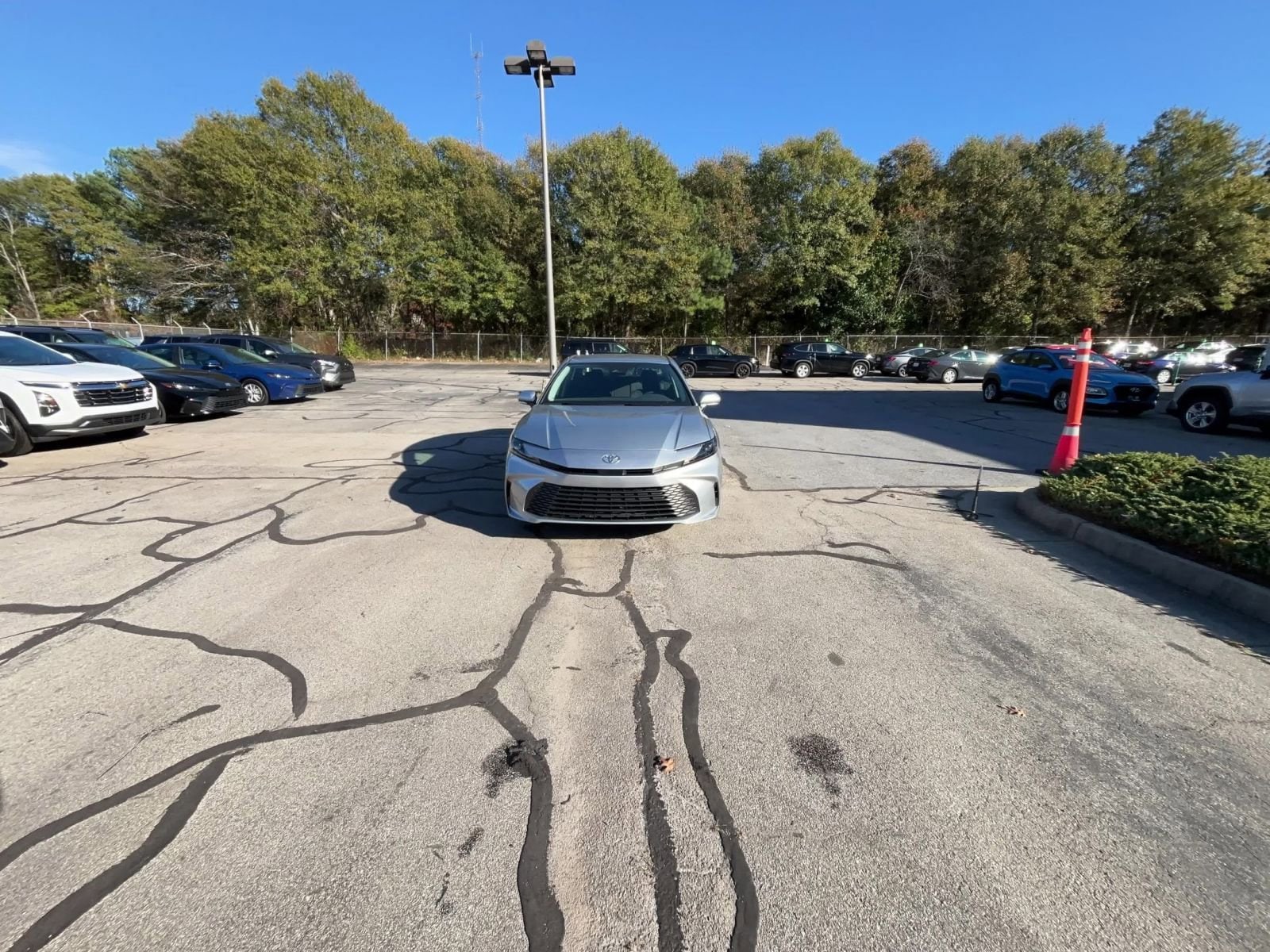 Thumbnail: 2025 Toyota Camry - 15