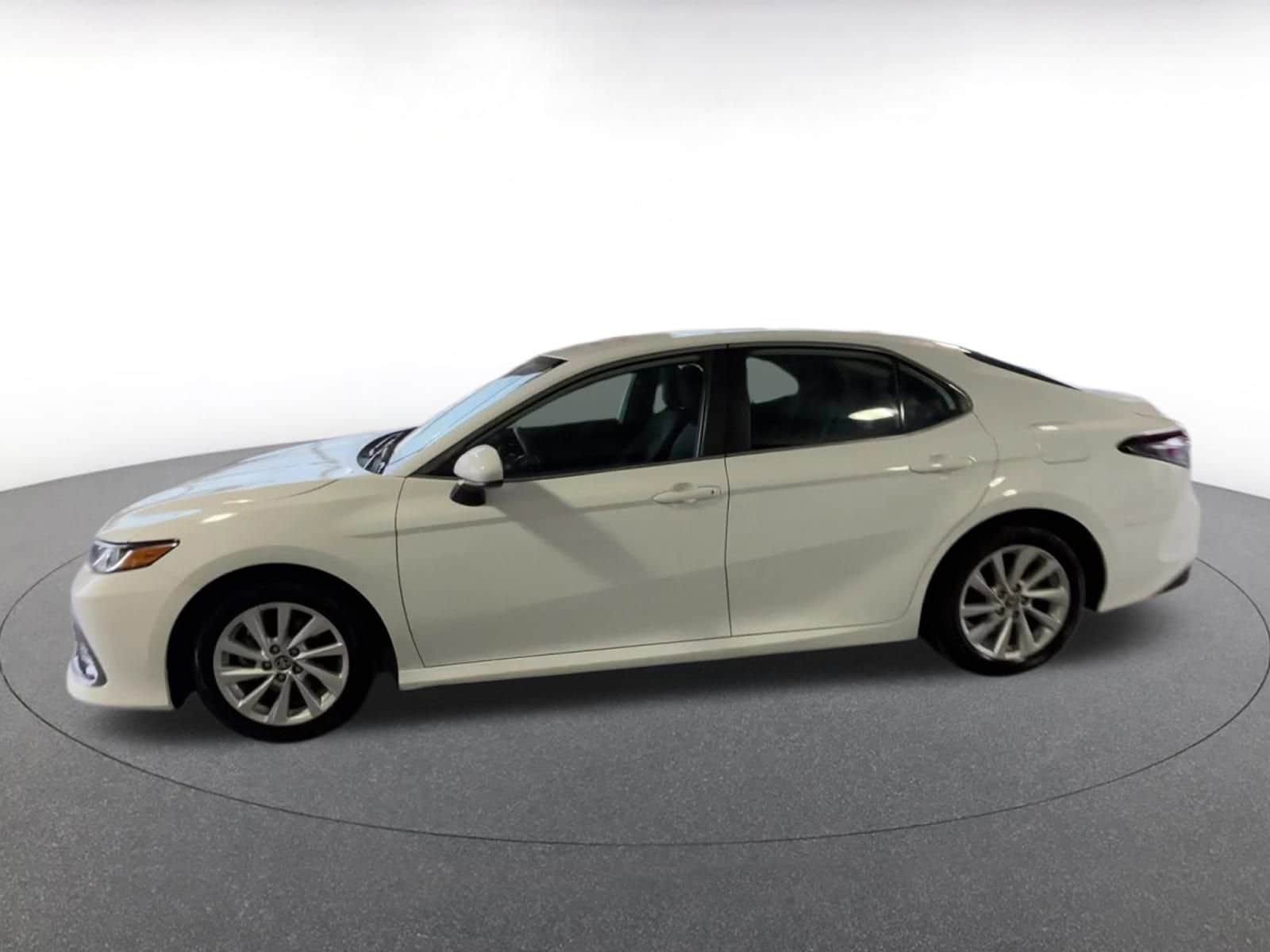 Thumbnail: 2024 Toyota Camry - 8
