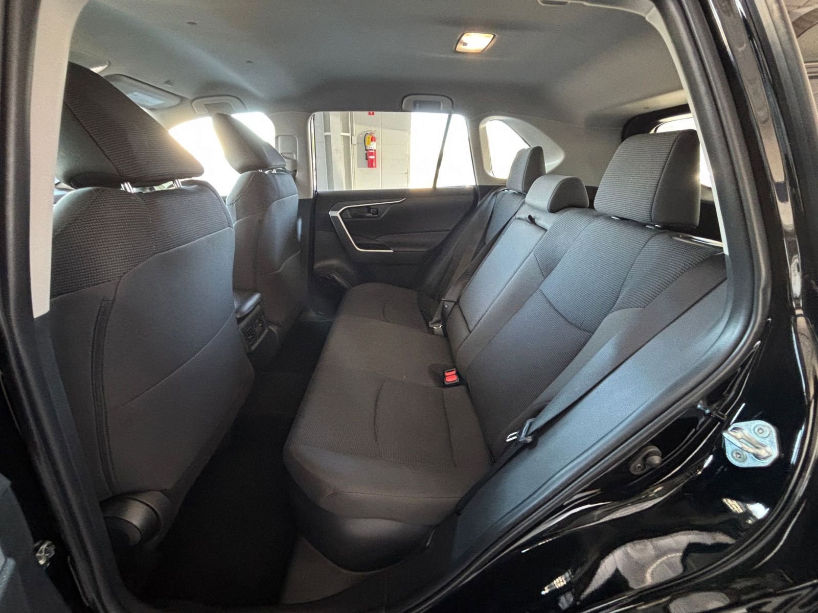 Thumbnail: 2025 Toyota RAV4 - 25