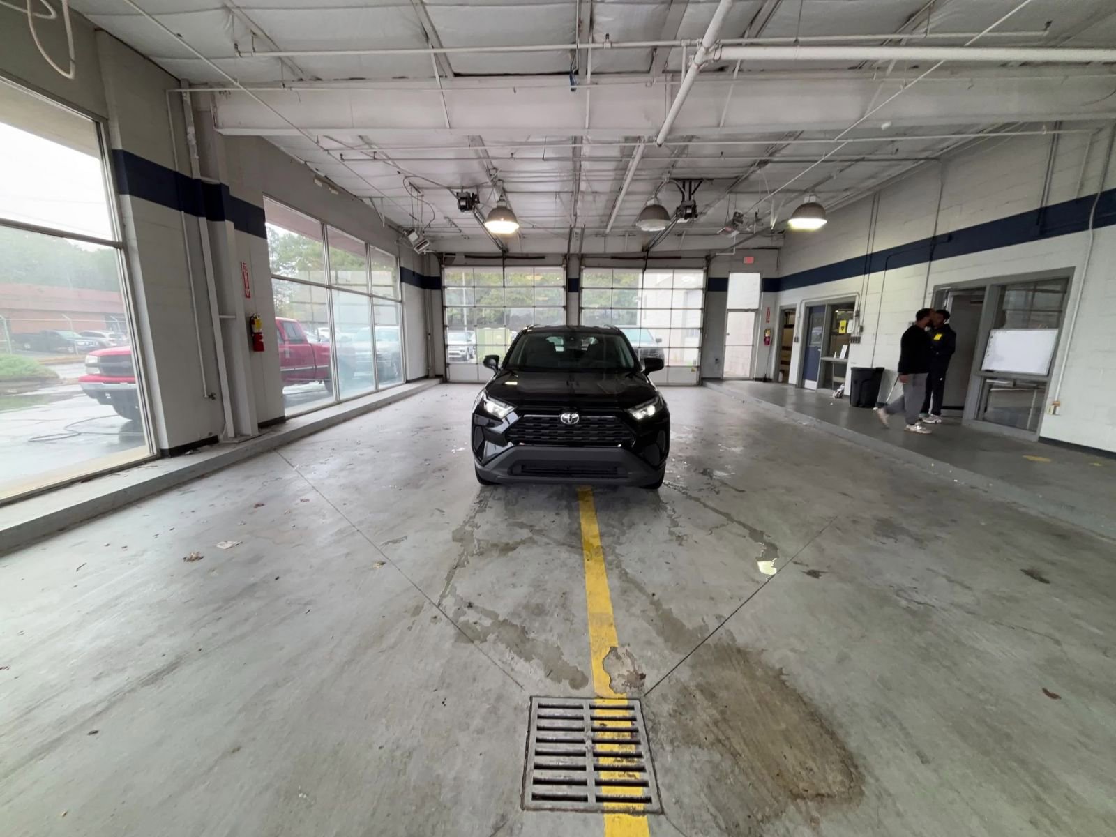 Thumbnail: 2025 Toyota RAV4 - 15