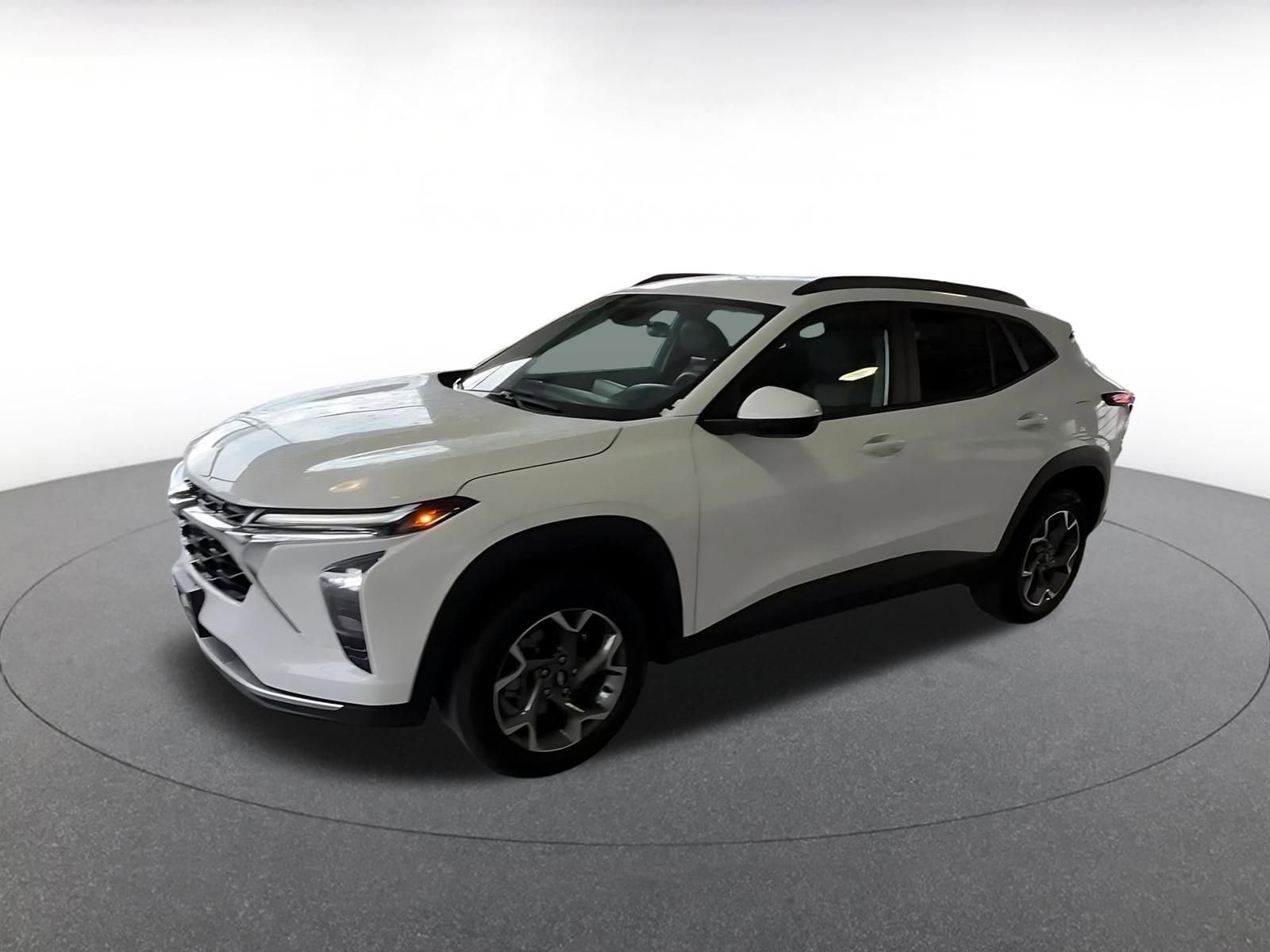 Thumbnail: 2025 Chevrolet Trax - 7