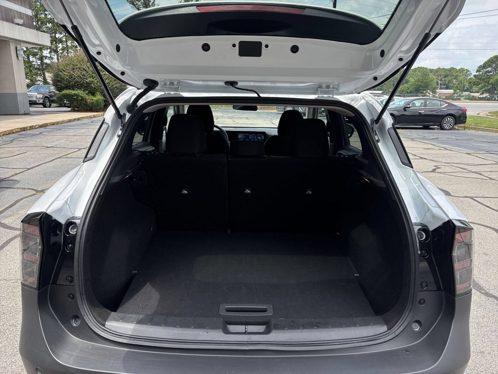 Thumbnail: 2026 Nissan Kicks - 30
