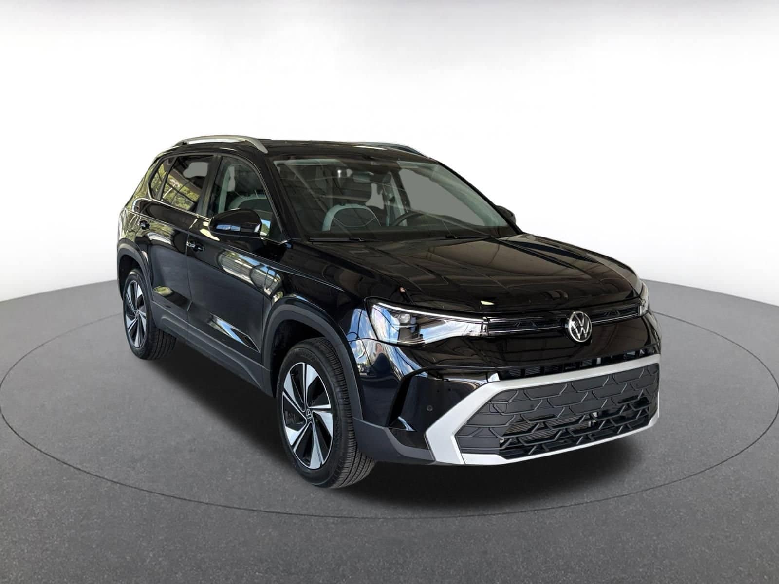 Thumbnail: 2025 Volkswagen Taos - 1