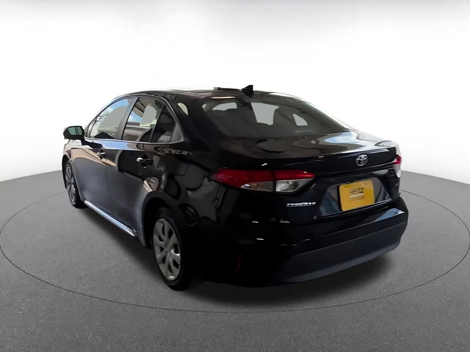 Thumbnail: 2025 Toyota Corolla - 11
