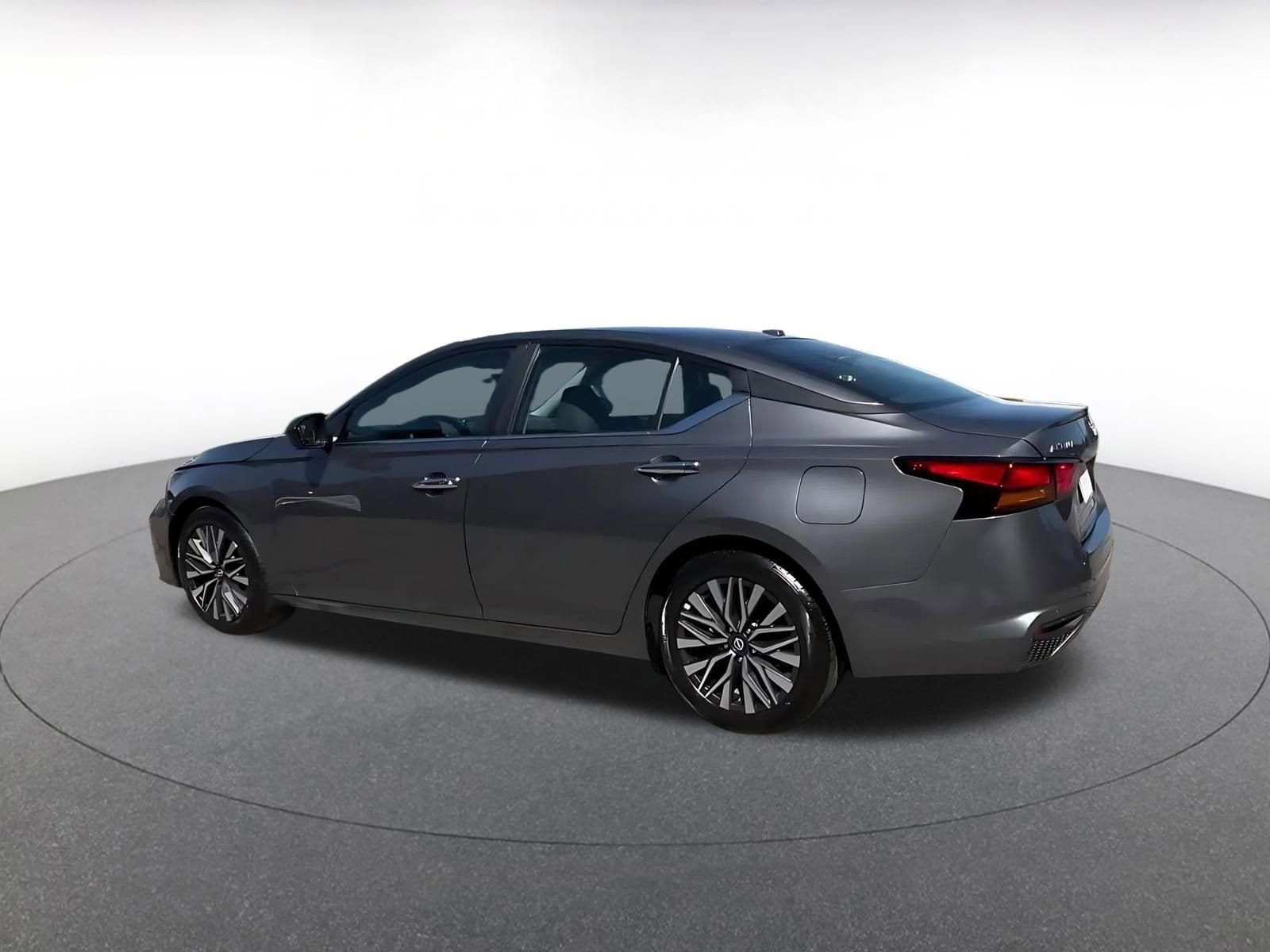 Thumbnail: 2025 Nissan Altima - 15