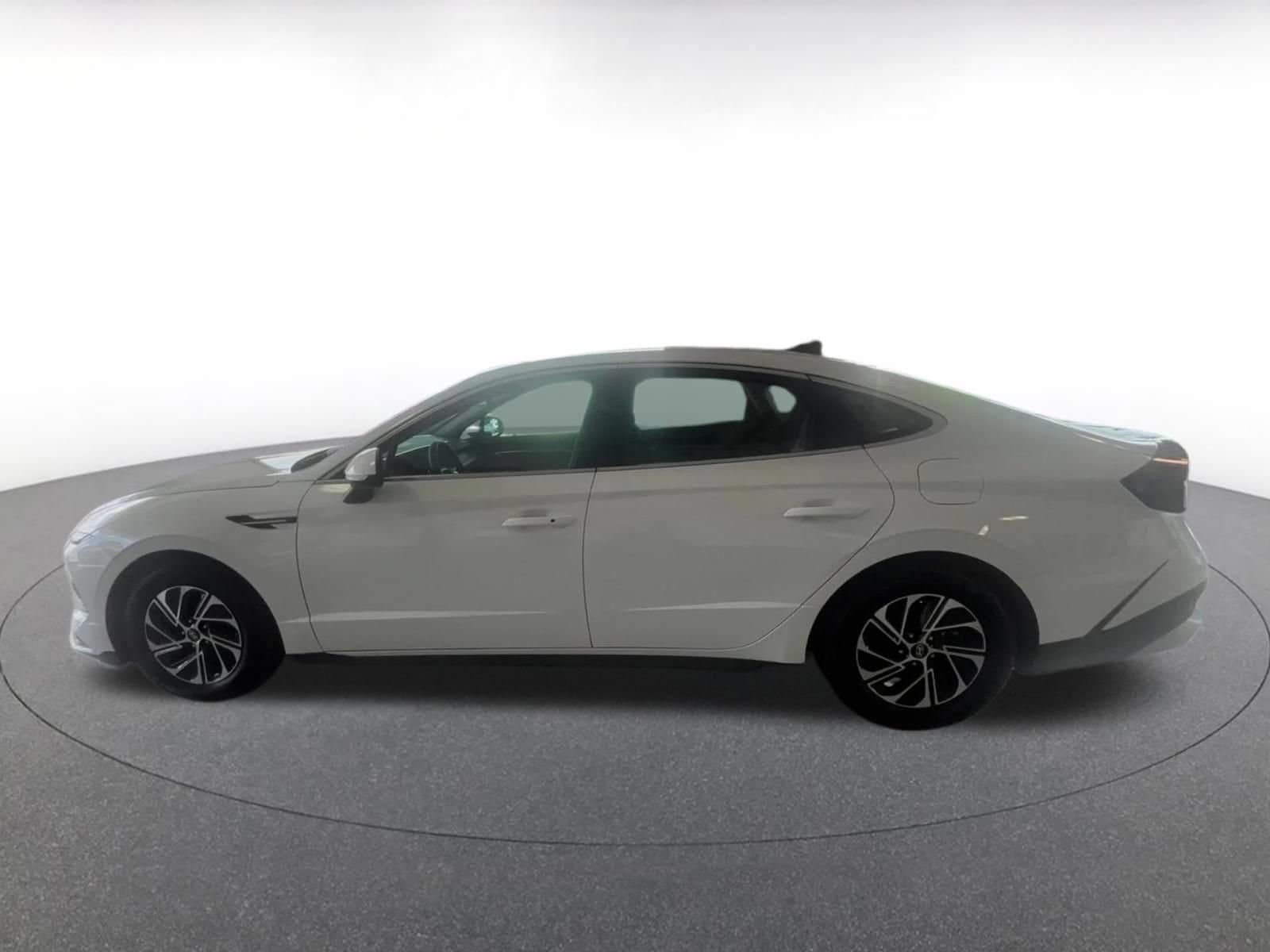 Thumbnail: 2026 Hyundai Sonata - 8