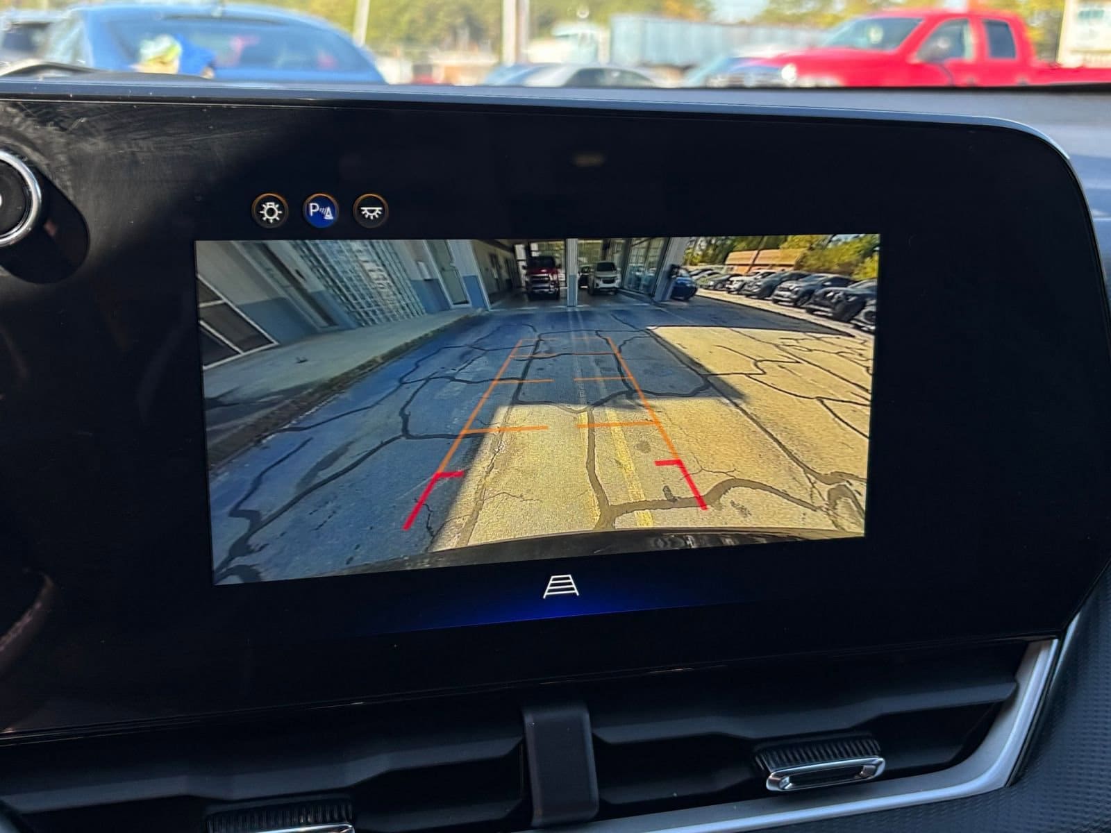 Thumbnail: 2025 Chevrolet Equinox - 23