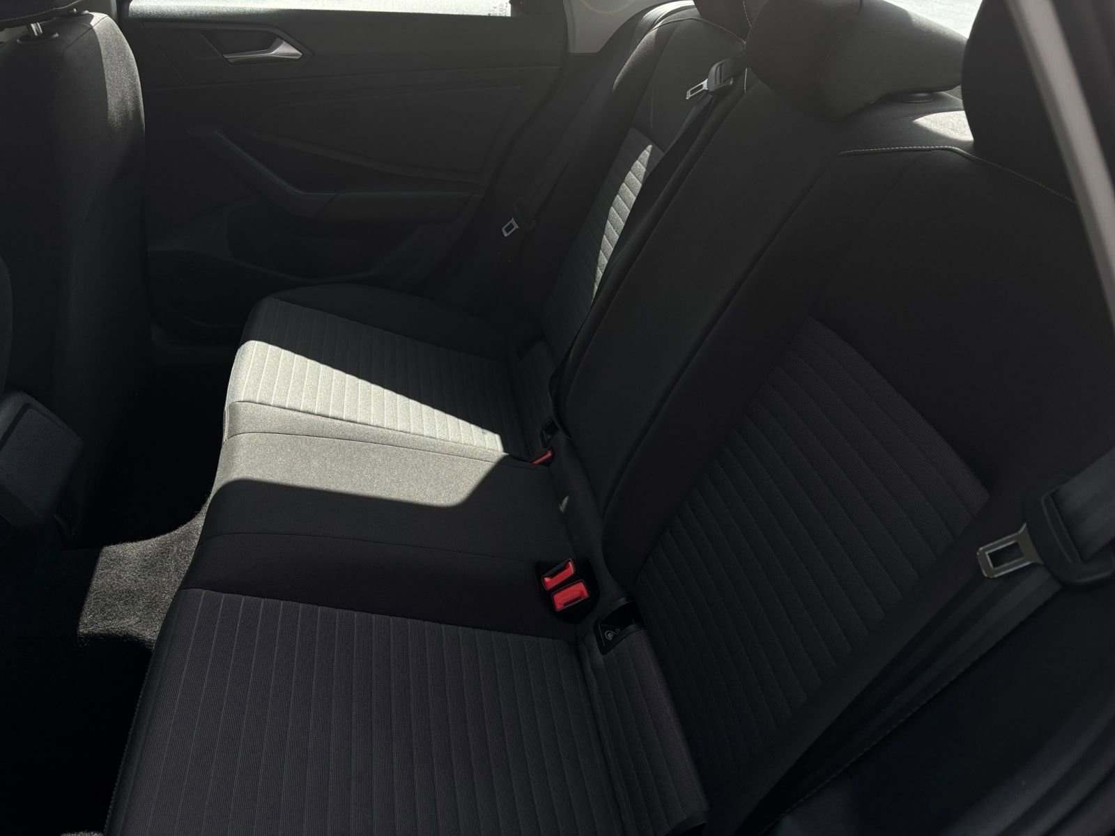2024 Volkswagen Jetta S 23