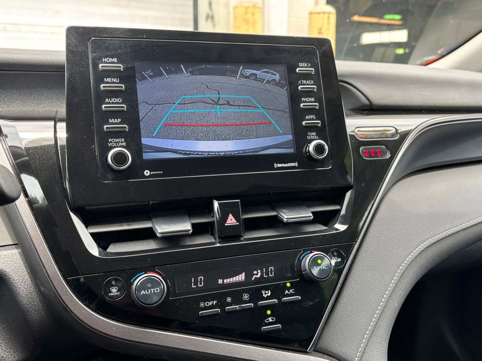 2024 Toyota Camry SE 21