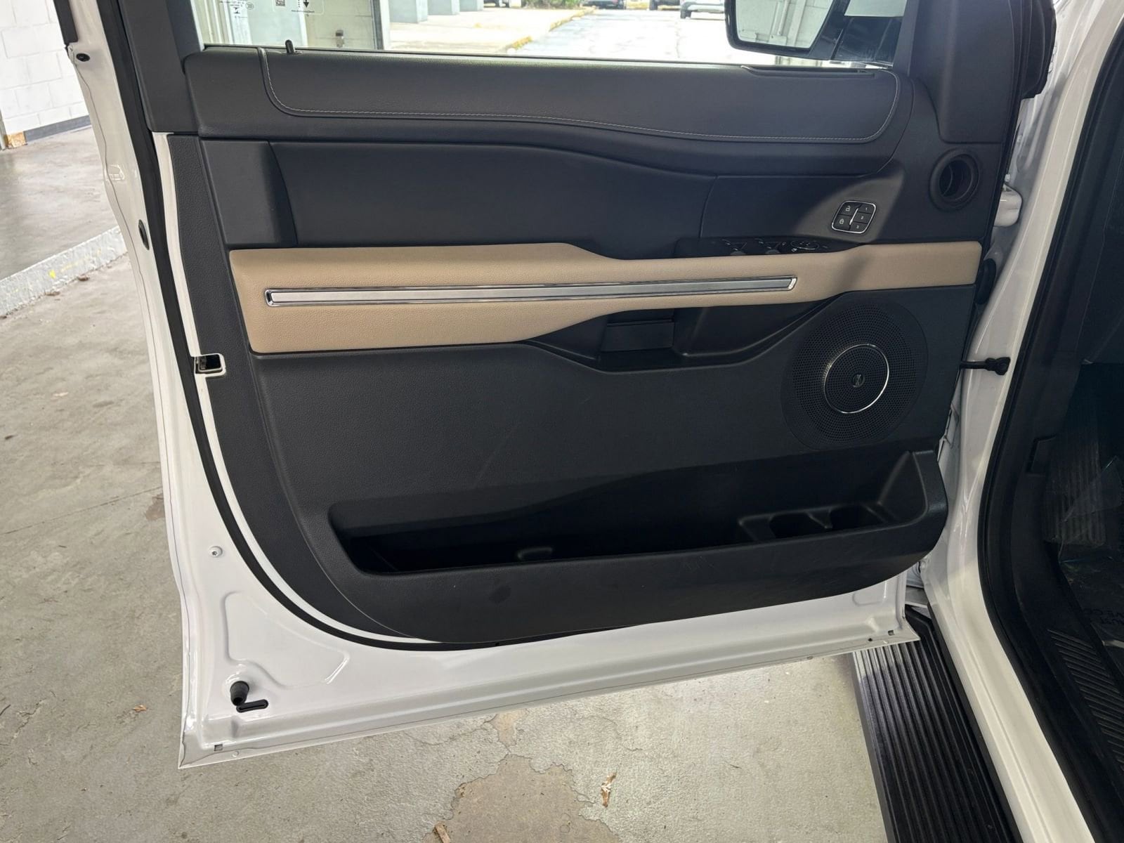 Thumbnail: 2024 Ford Expedition - 20