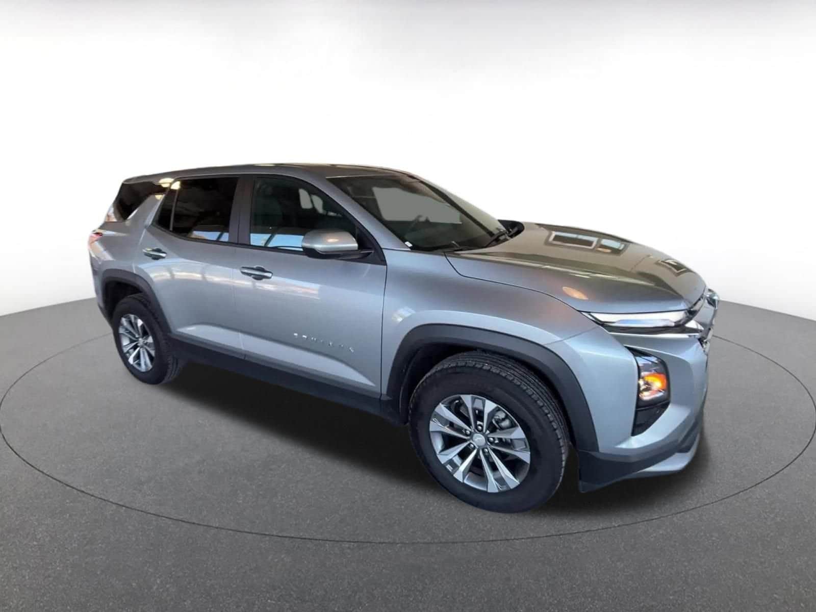 Thumbnail: 2025 Chevrolet Equinox - 2