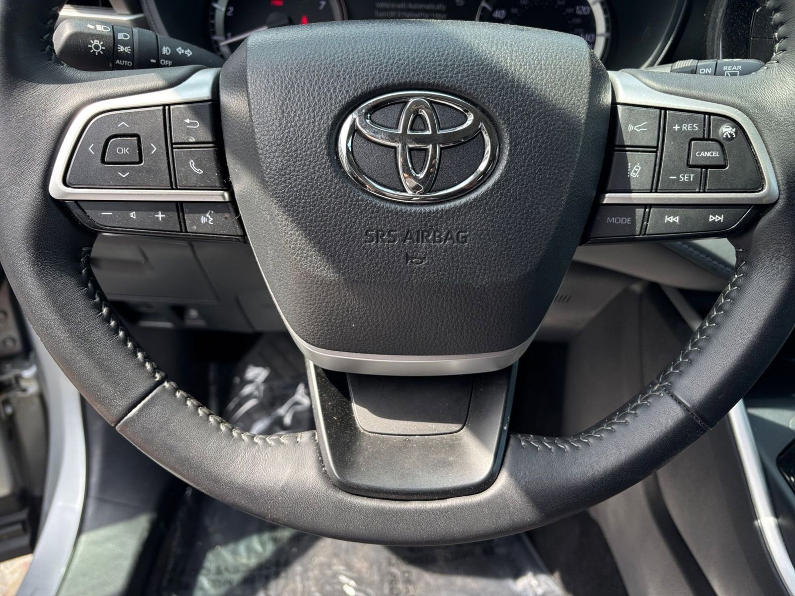 Thumbnail: 2025 Toyota Highlander - 29