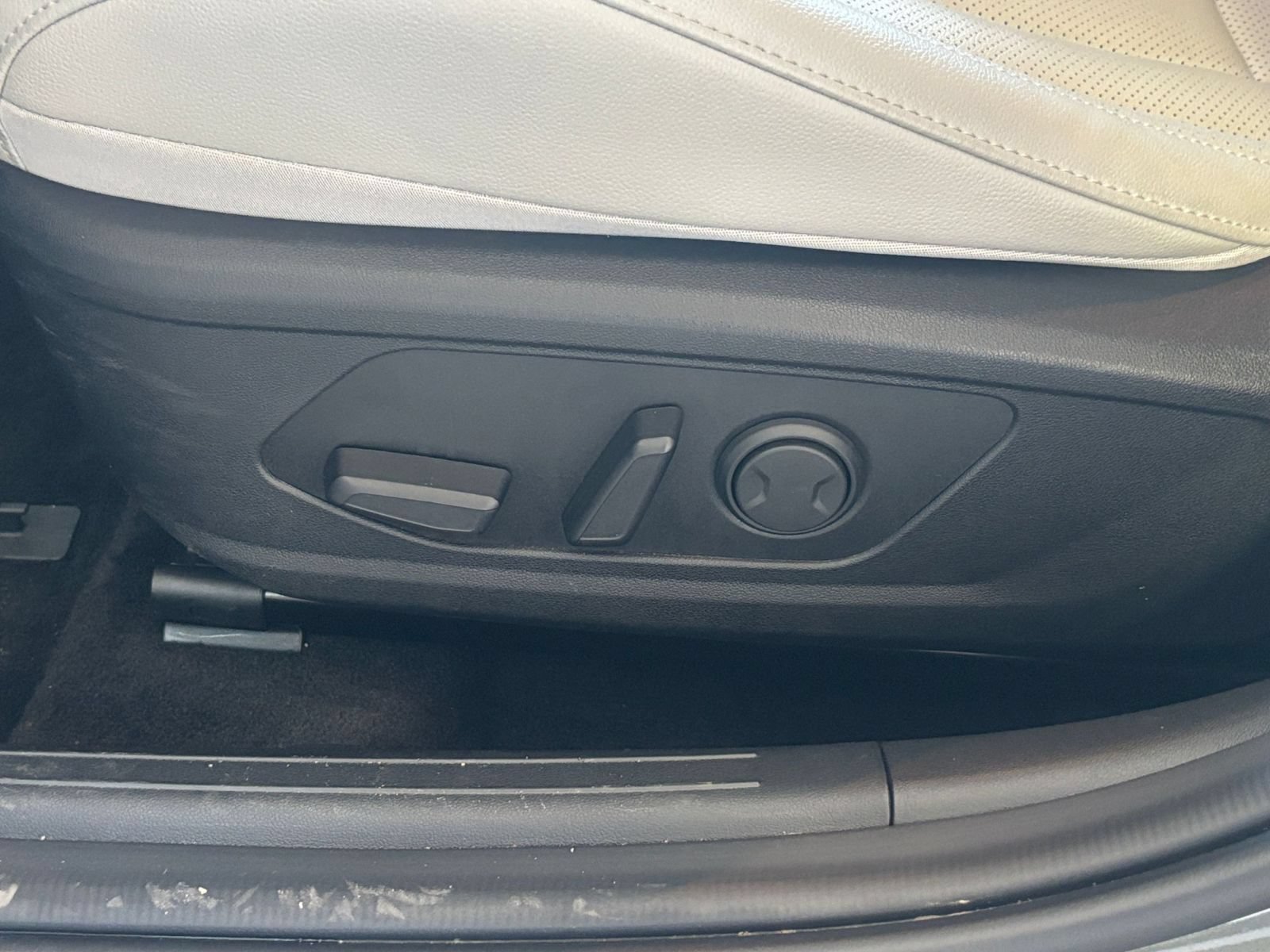 Thumbnail: 2025 Hyundai Elantra - 21