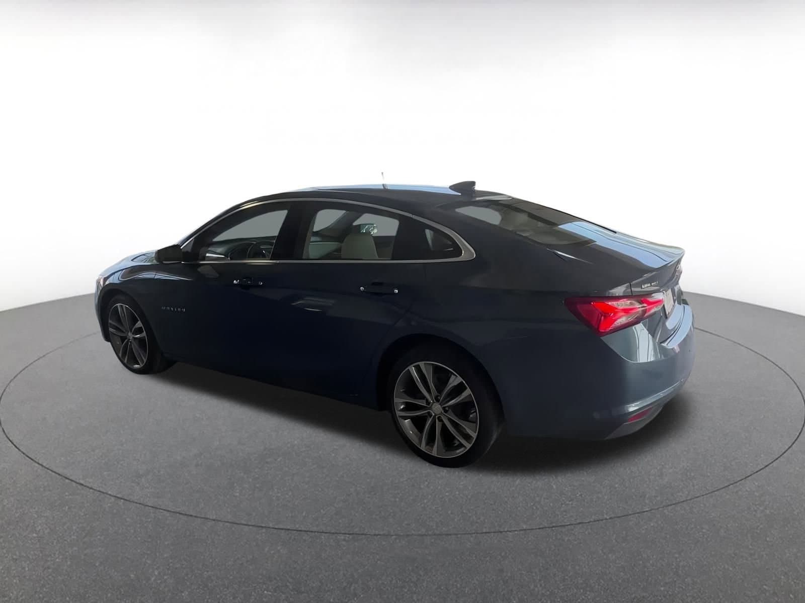 Thumbnail: 2024 Chevrolet Malibu - 10