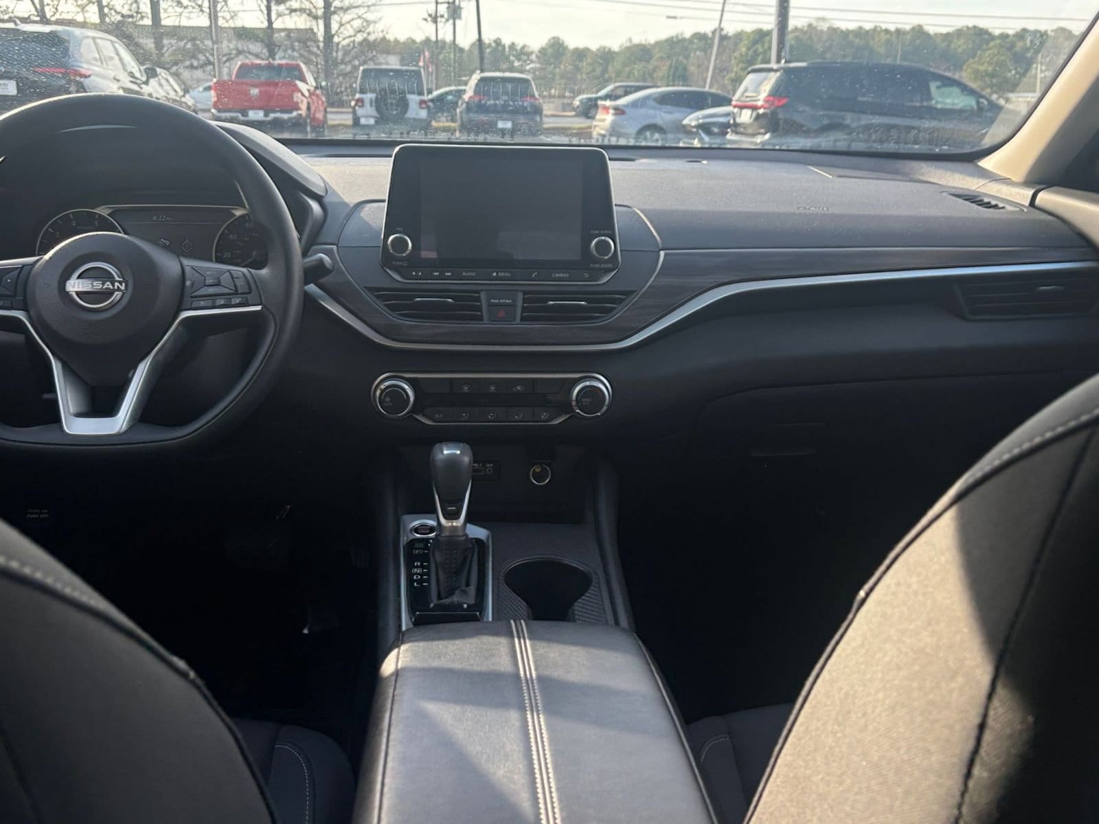 Thumbnail: 2025 Nissan Altima - 18