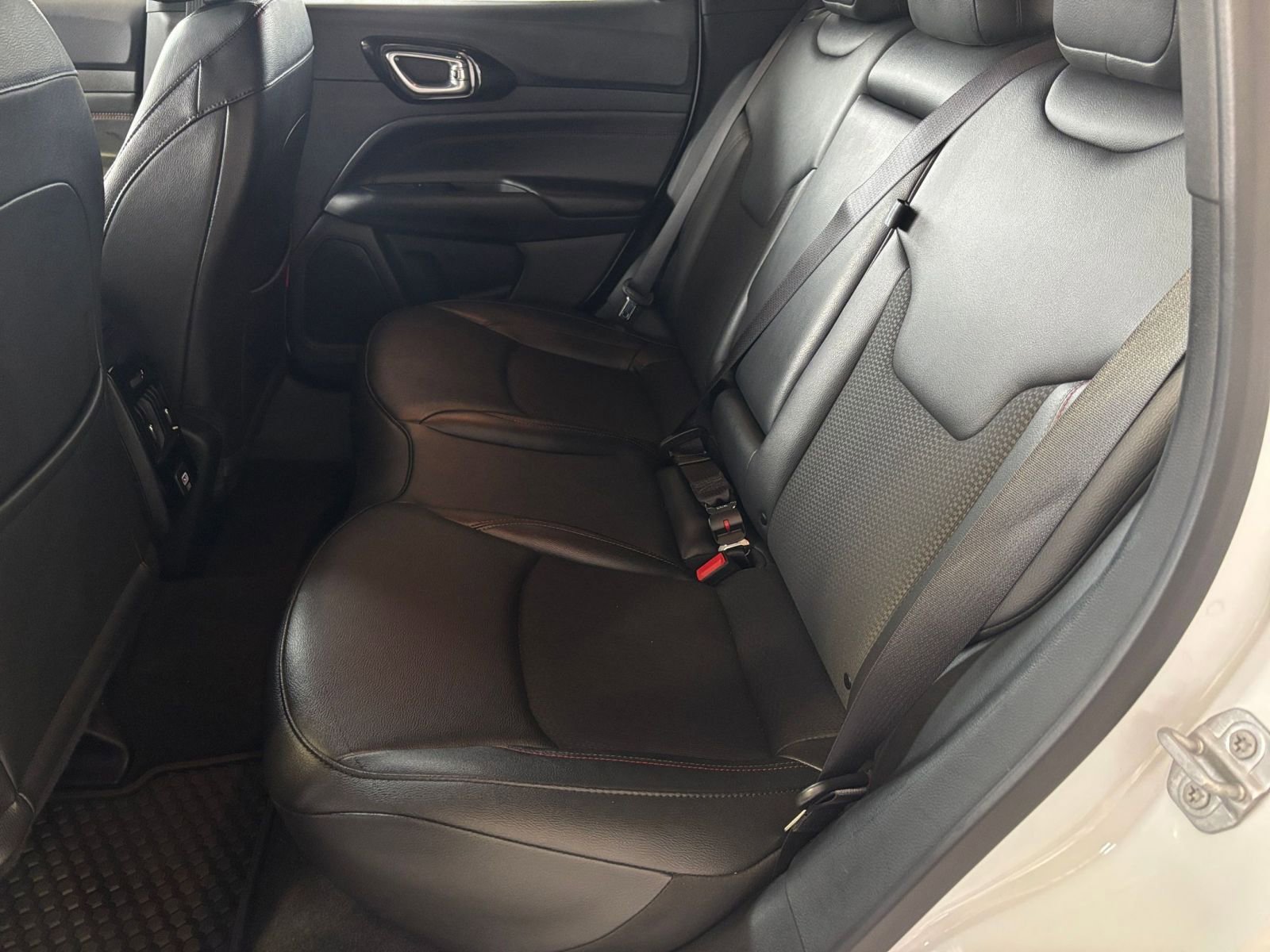 Thumbnail: 2025 Jeep Compass - 25