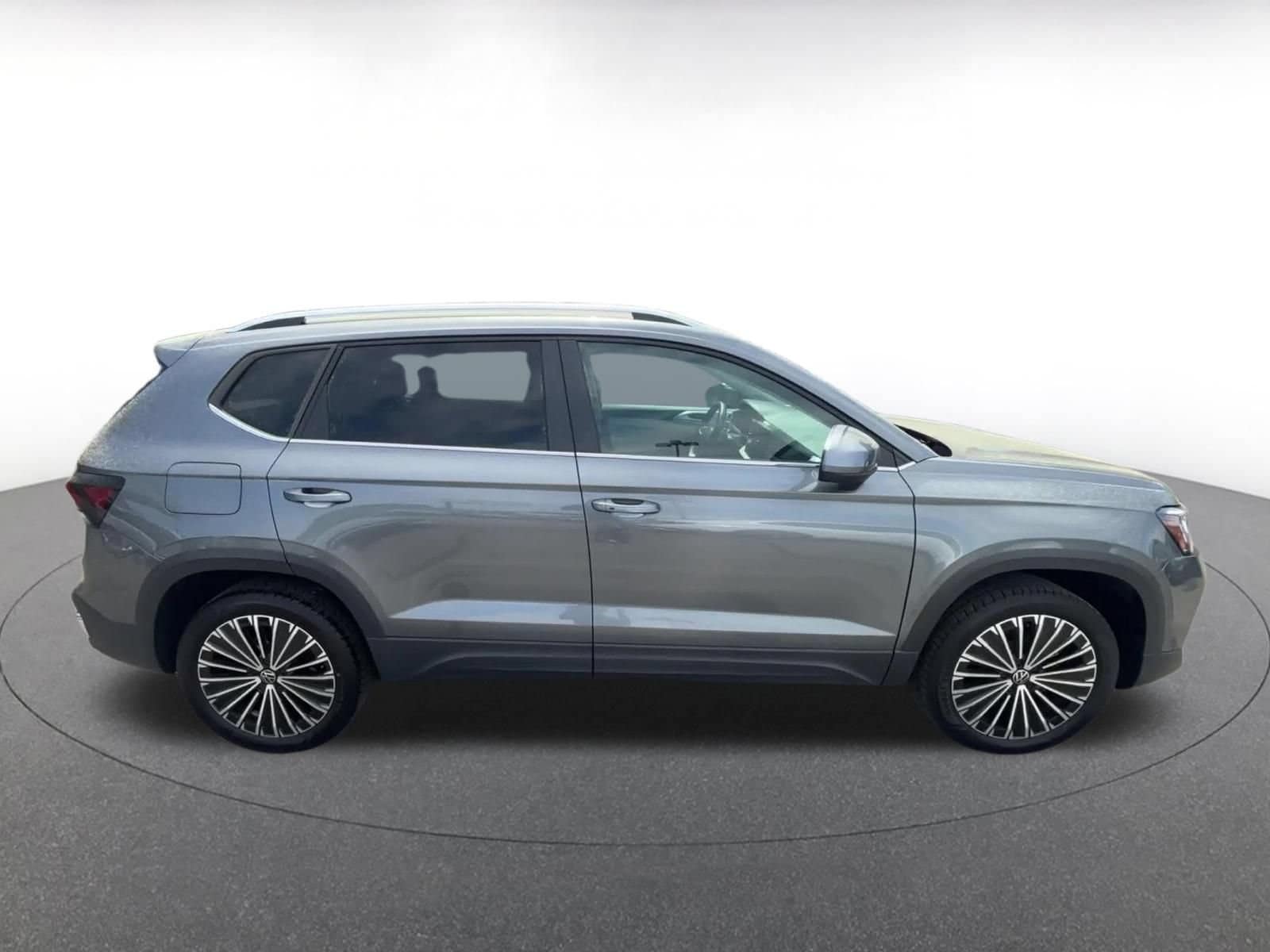 Thumbnail: 2025 Volkswagen Taos - 16