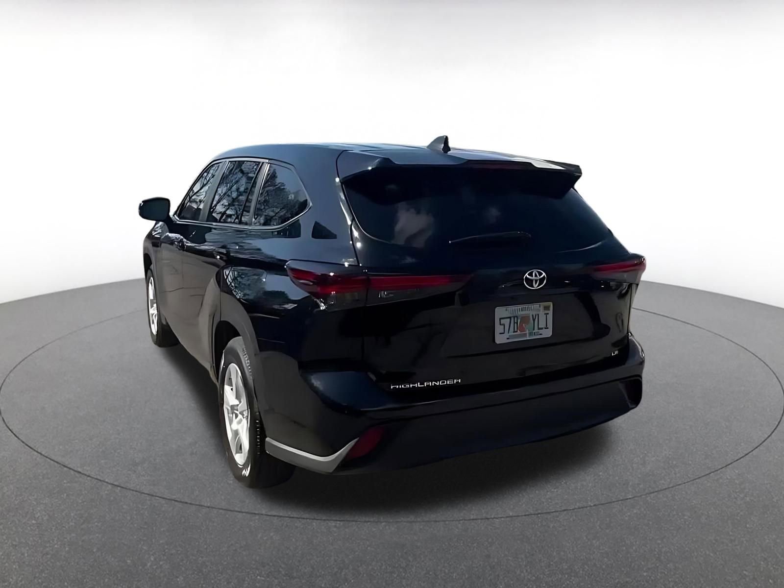 Thumbnail: 2025 Toyota Highlander - 11