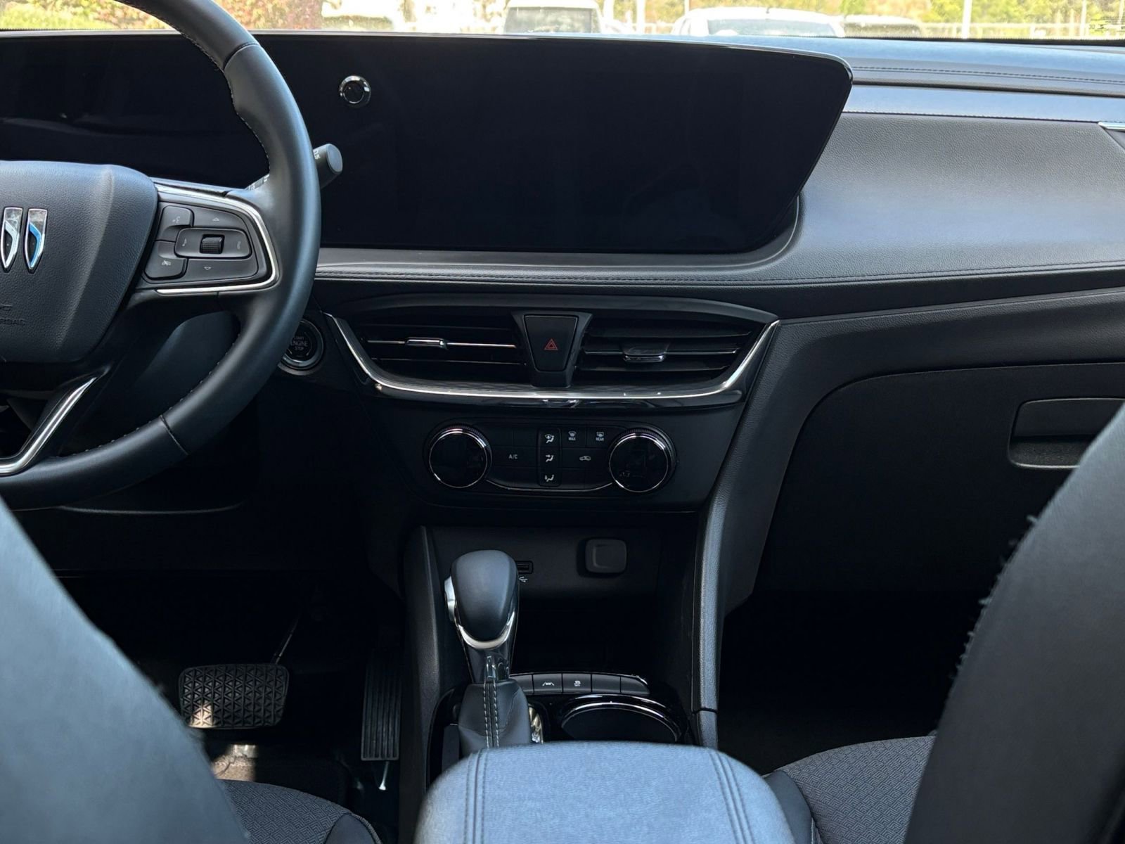 Thumbnail: 2025 Buick Encore GX - 17