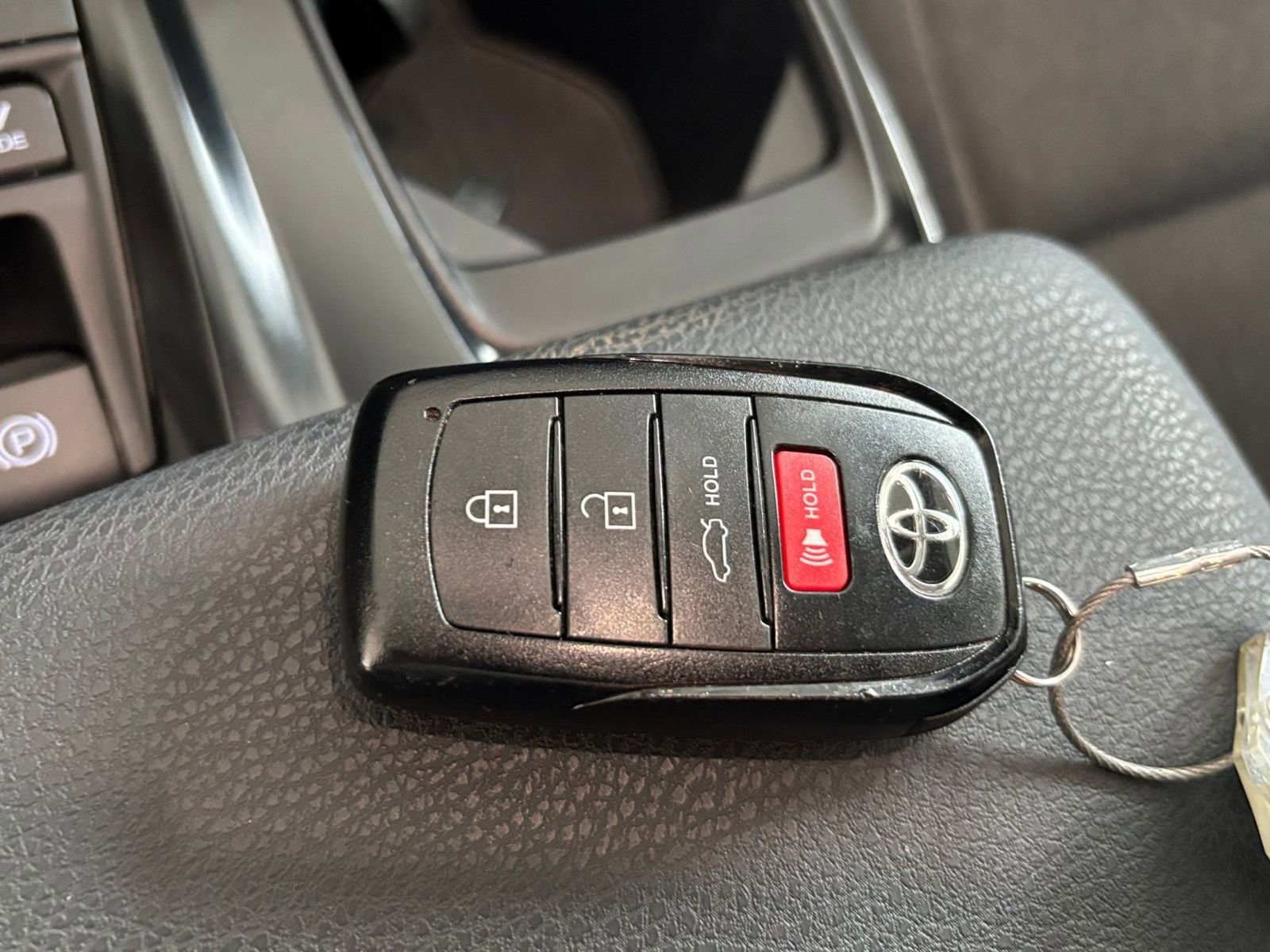 Thumbnail: 2025 Toyota Camry - 22