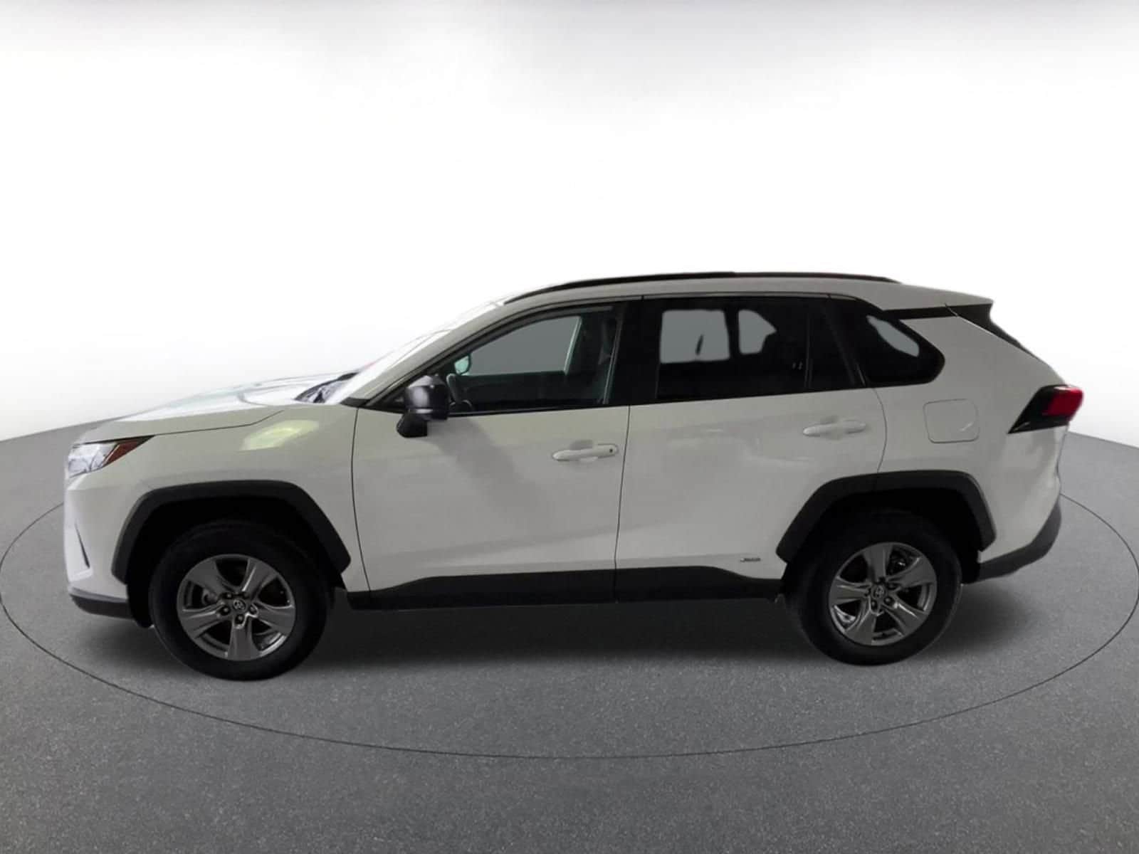 Thumbnail: 2025 Toyota RAV4 - 8