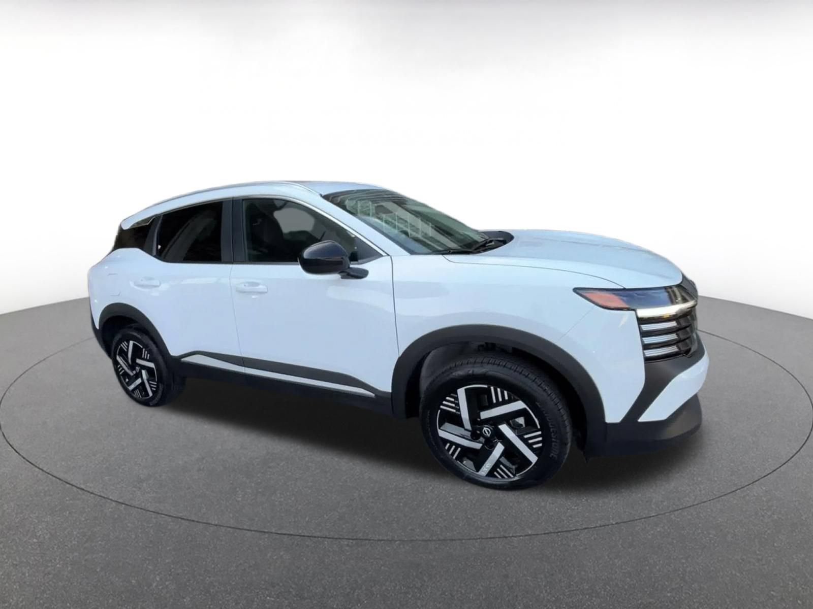 Thumbnail: 2026 Nissan Kicks - 2