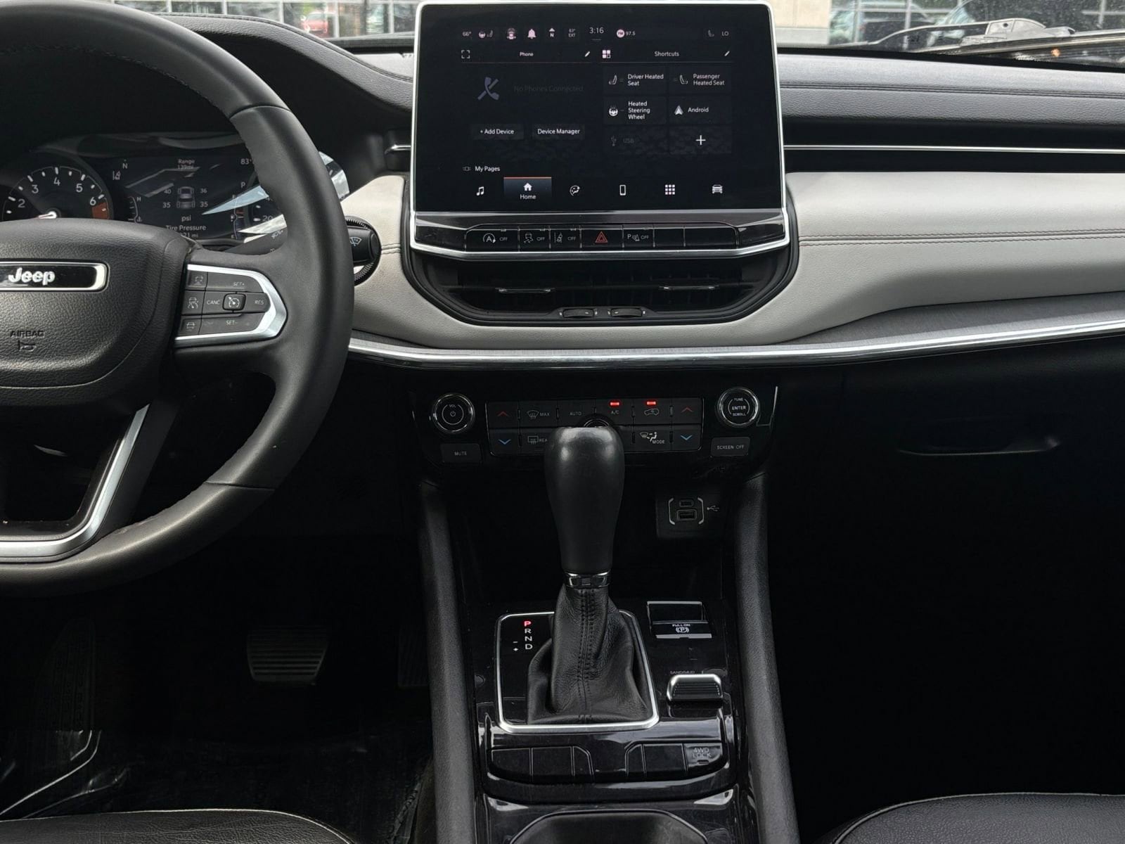 Thumbnail: 2023 Jeep Compass - 18