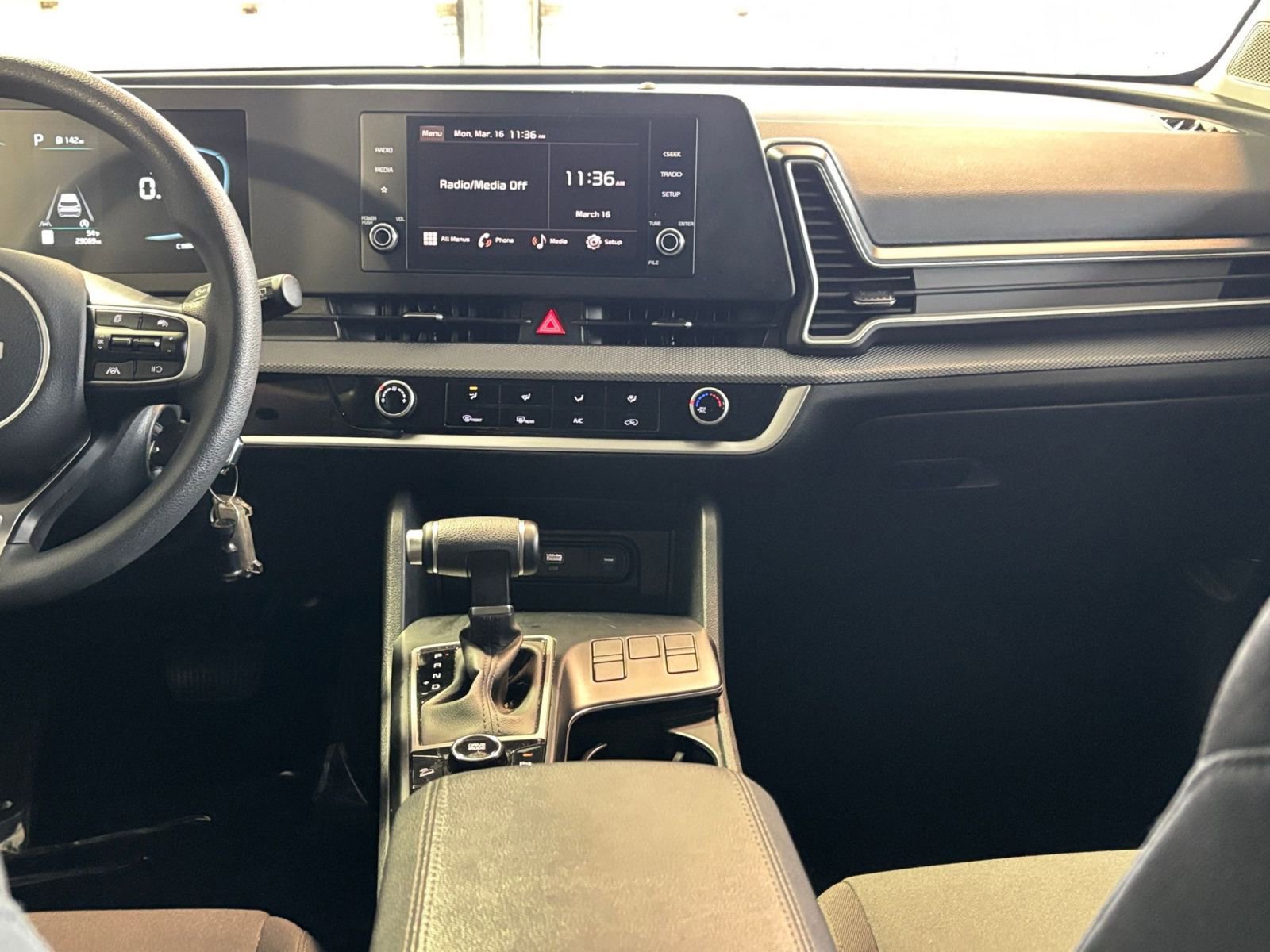 Thumbnail: 2025 Kia Sportage - 23