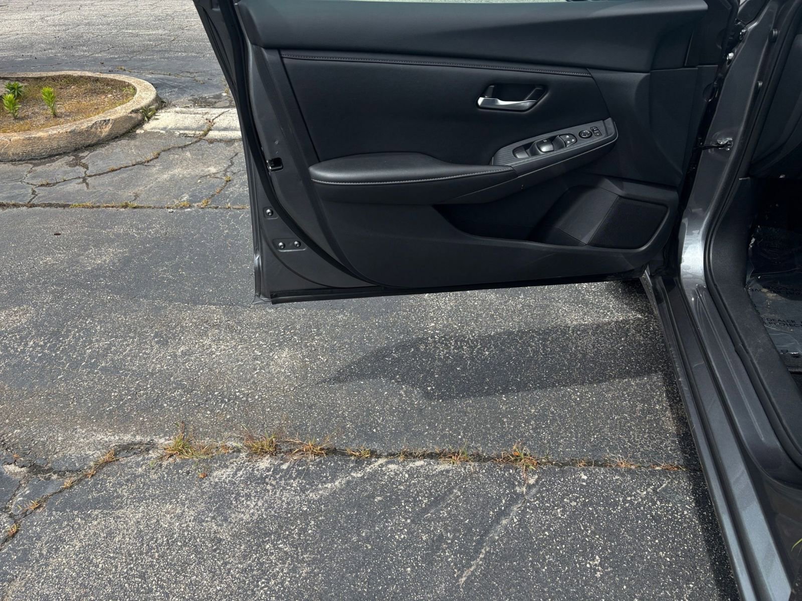 2024 Nissan Sentra SV 20