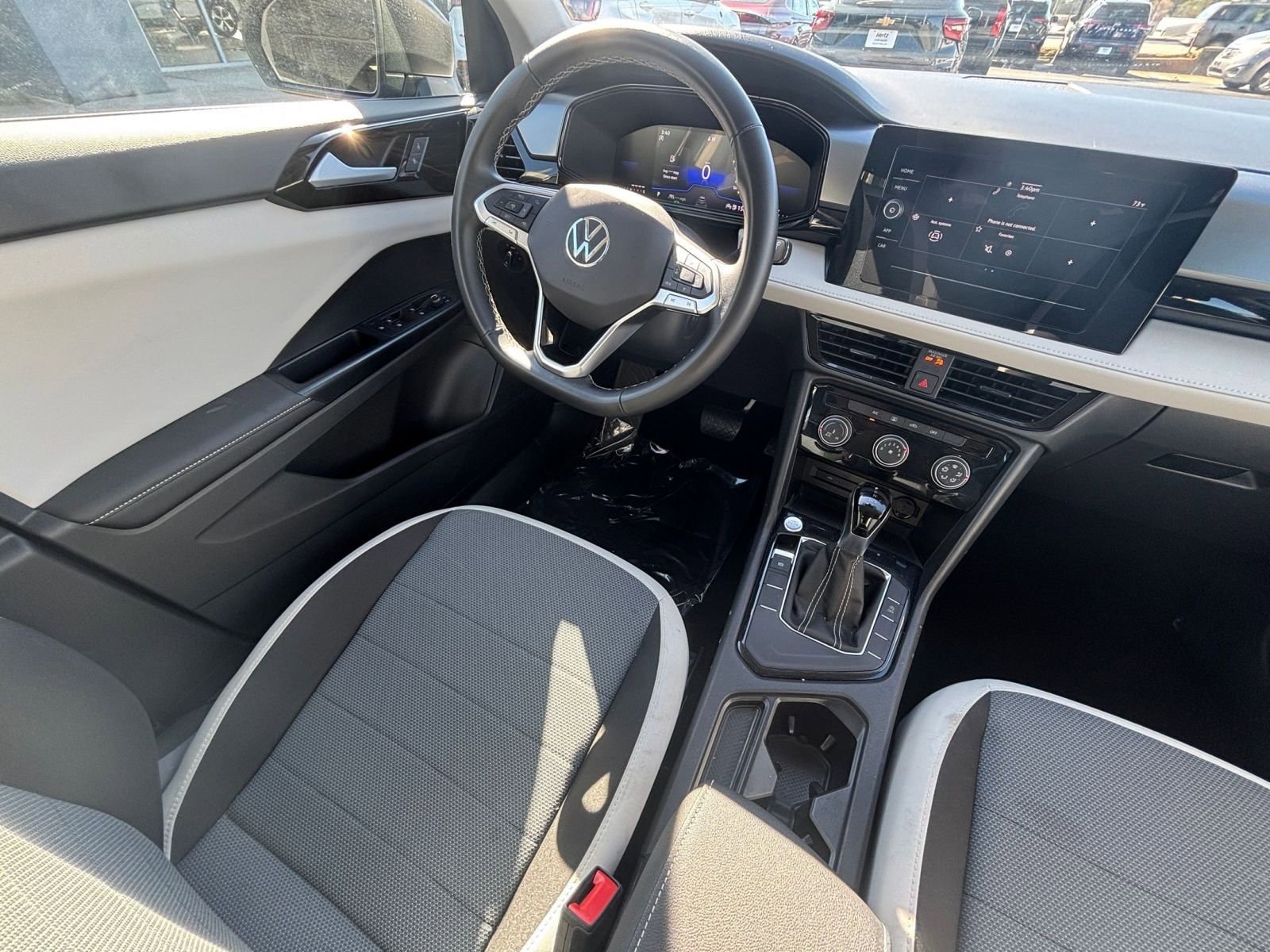 Thumbnail: 2025 Volkswagen Taos - 32