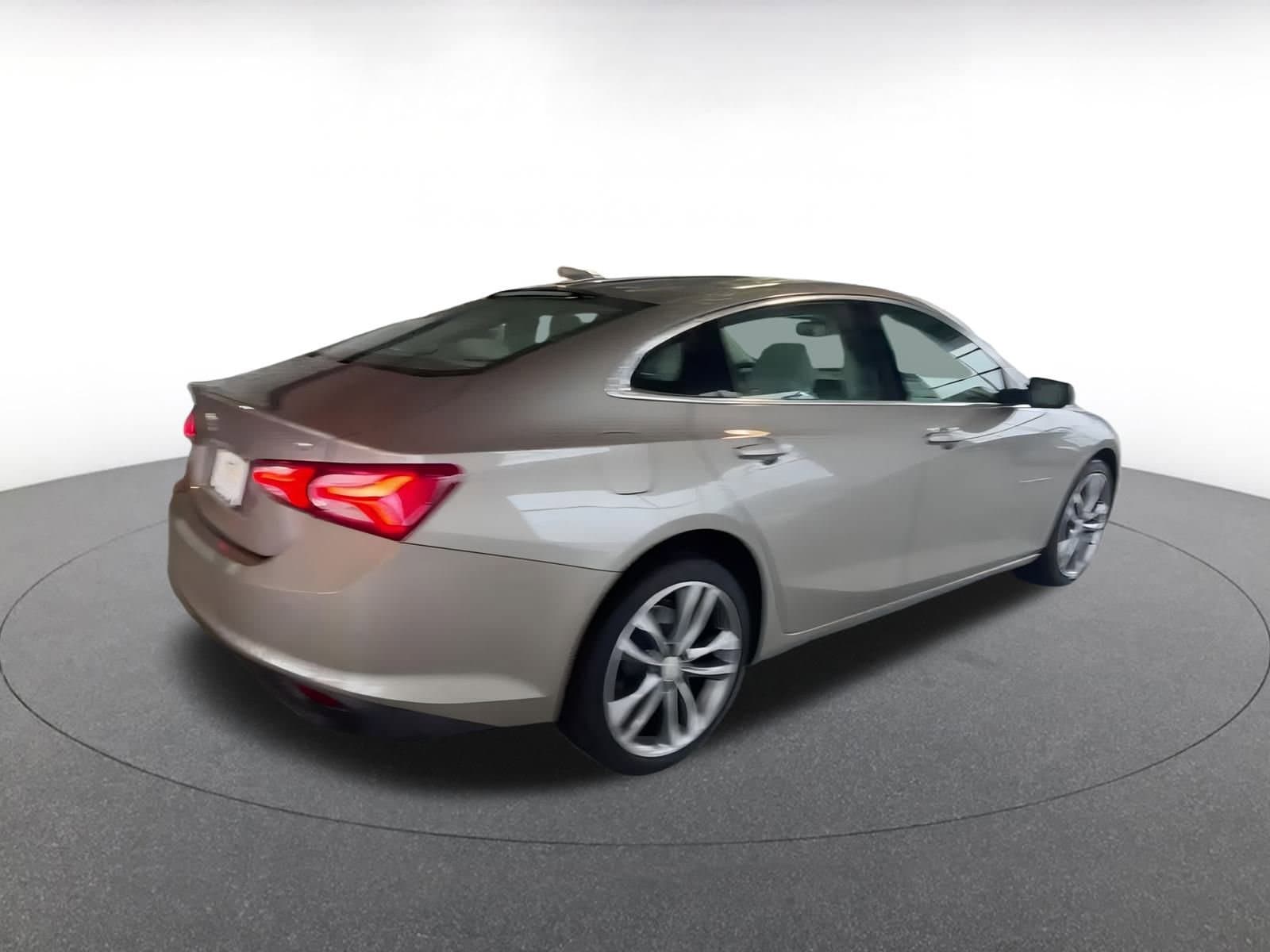 Thumbnail: 2024 Chevrolet Malibu - 13