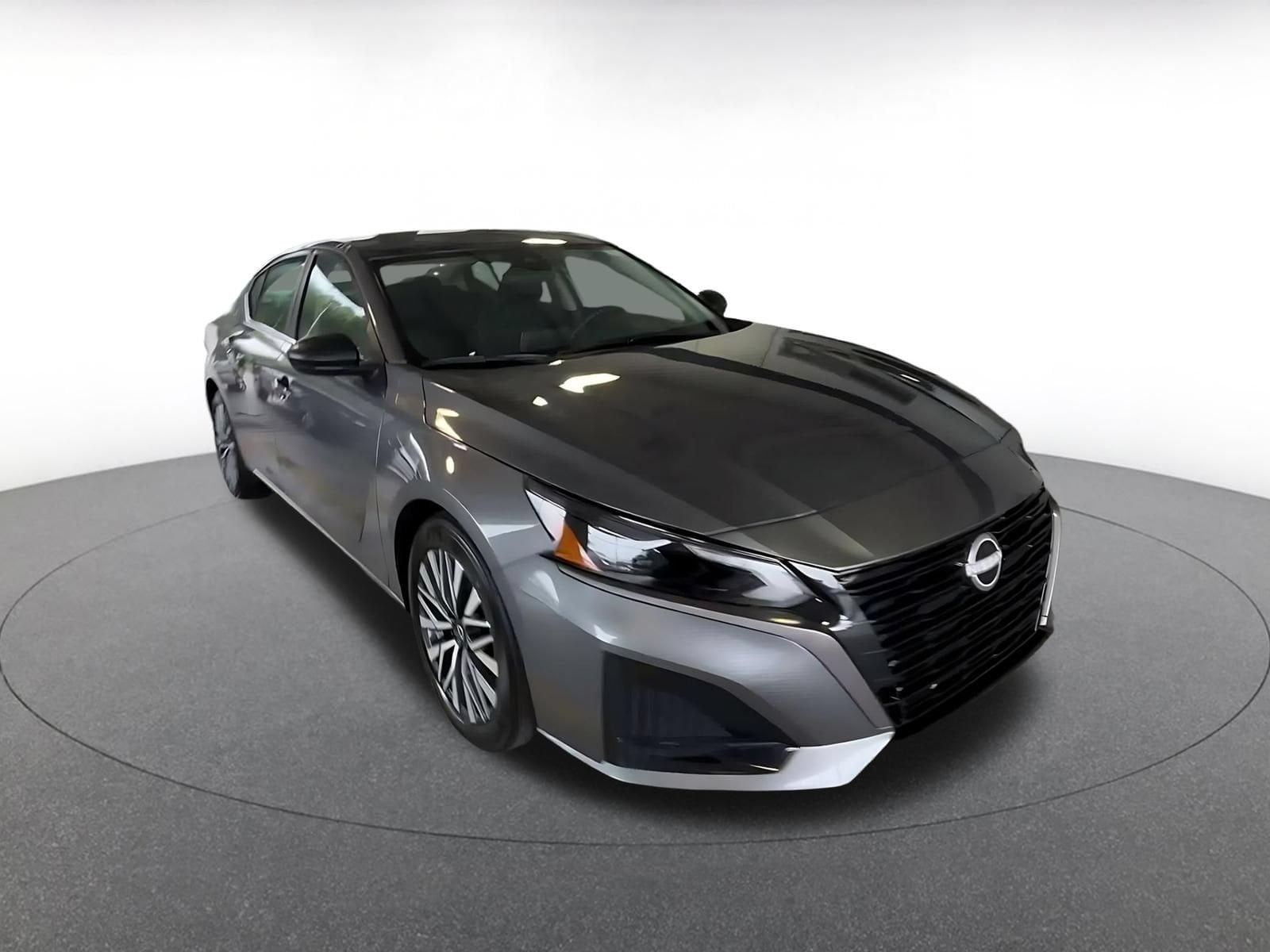 Thumbnail: 2026 Nissan Altima - 3