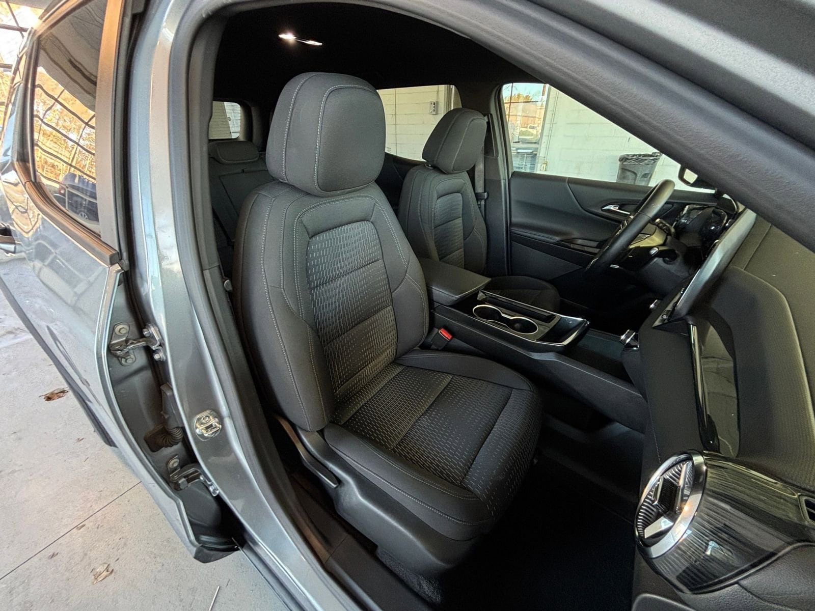 Thumbnail: 2025 Chevrolet Equinox - 35