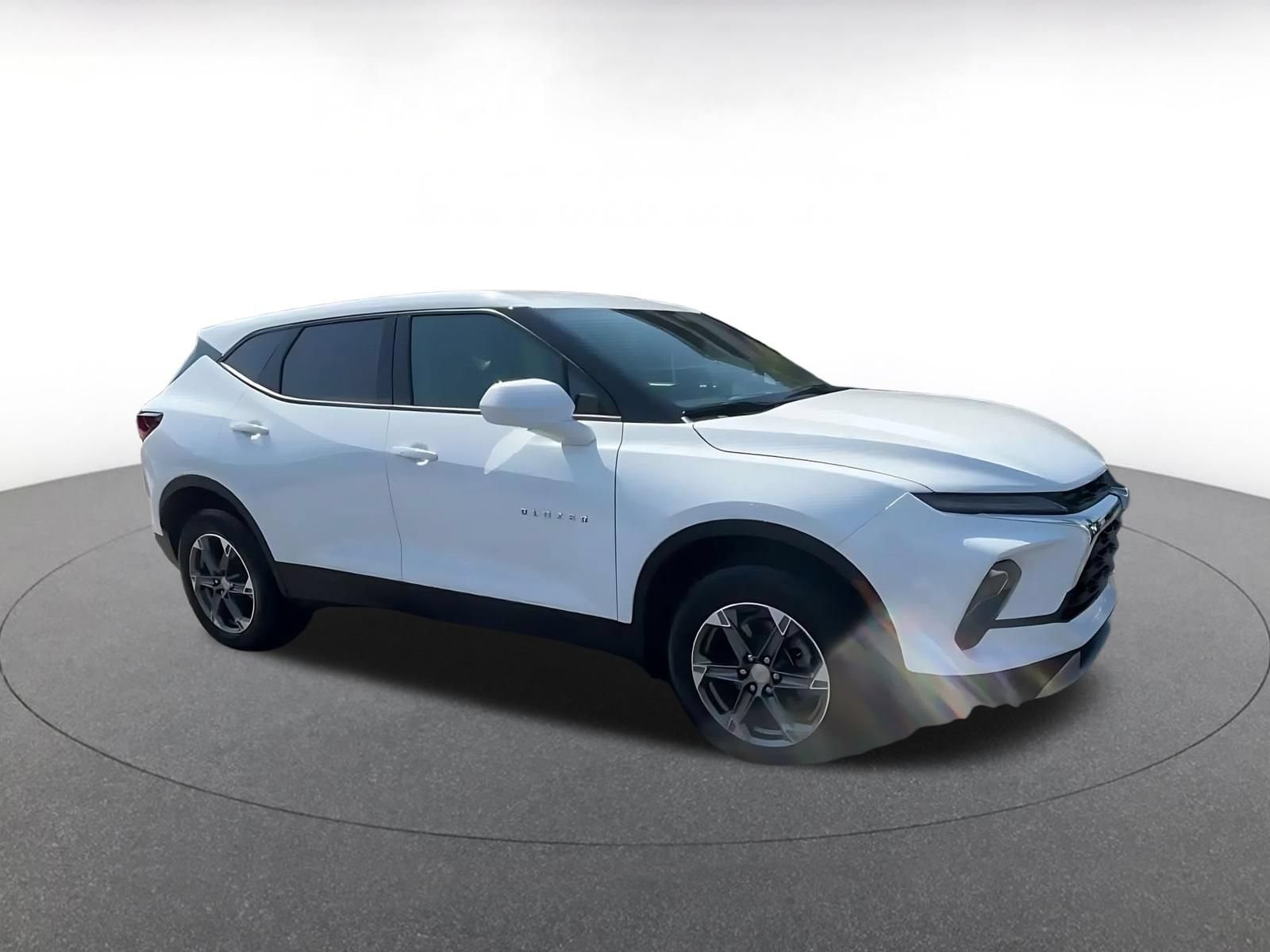 Thumbnail: 2026 Chevrolet Blazer - 2
